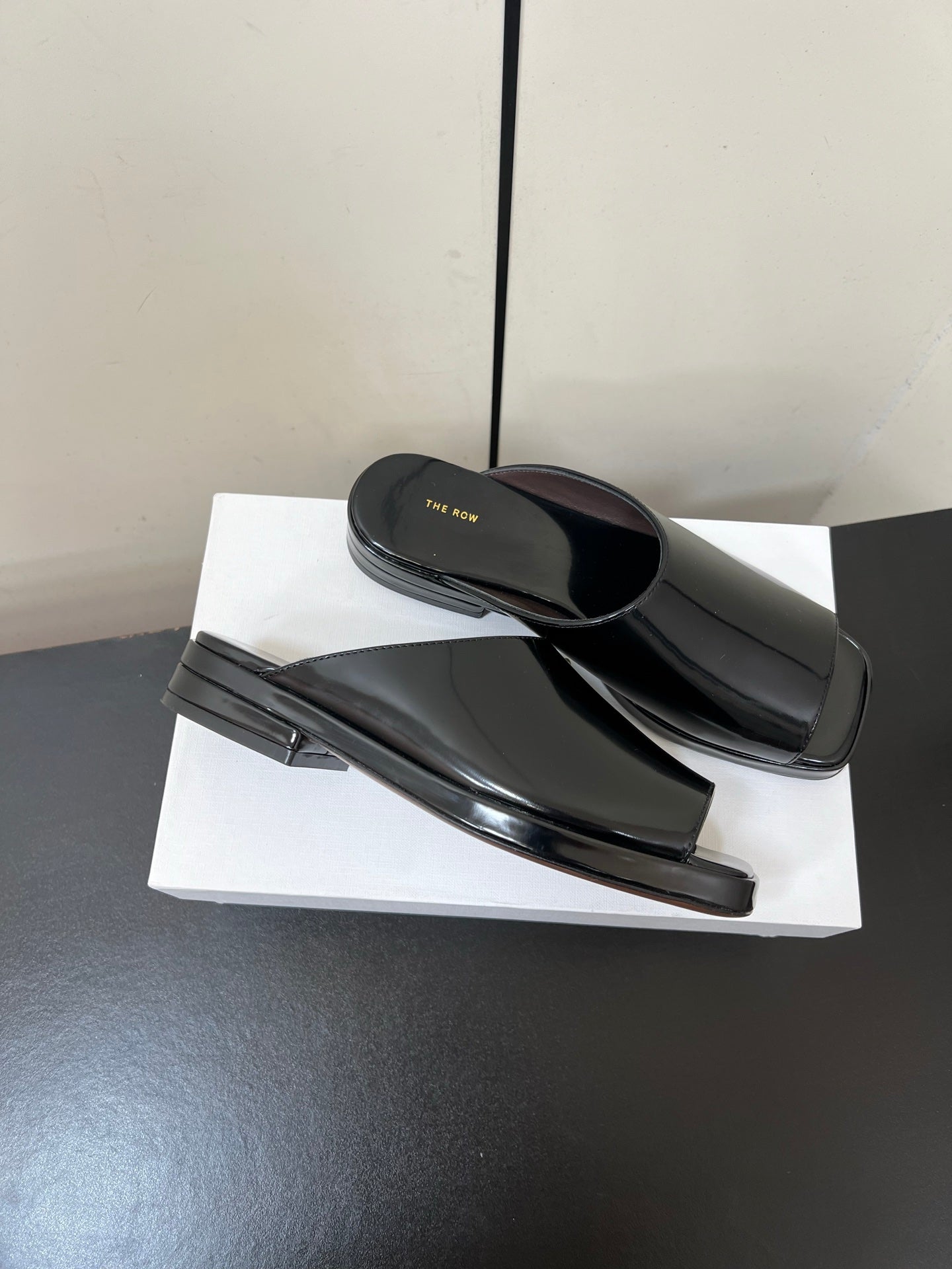 The Row Emi Flatform Sandal 25mm Black Patent Leather 340007