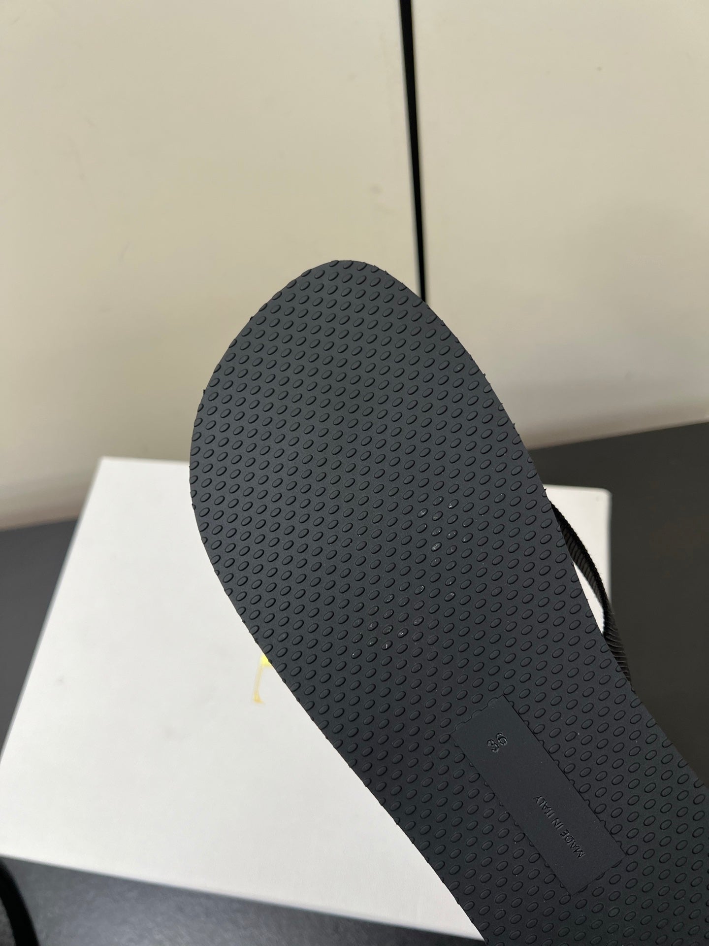 The Row Dune Flatform Thong Sandal In Black Rubber And Black Canvas 340028
