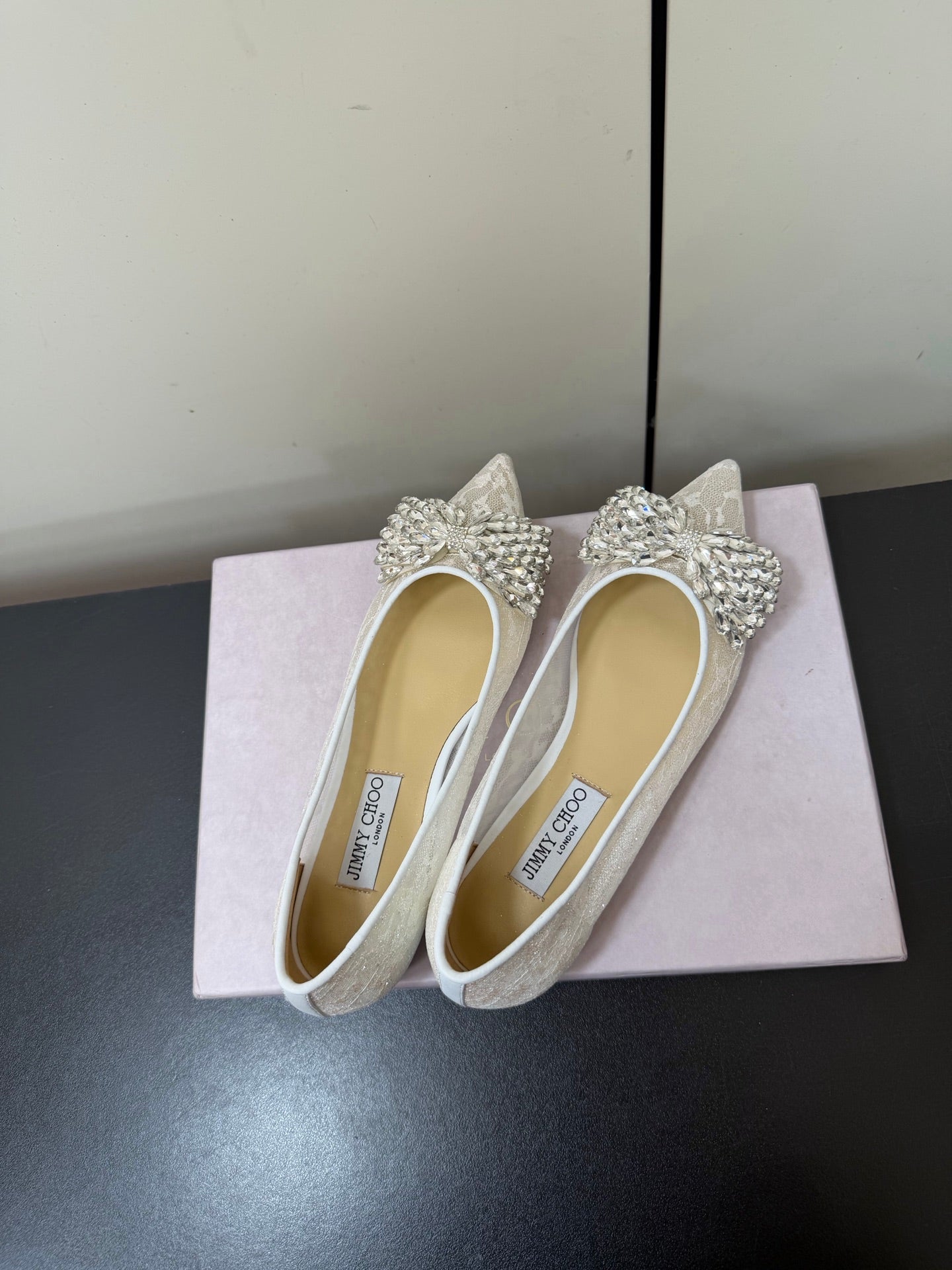 JC Pointed Toe Shoes Rhinestone Bow Single White Mesh 618821