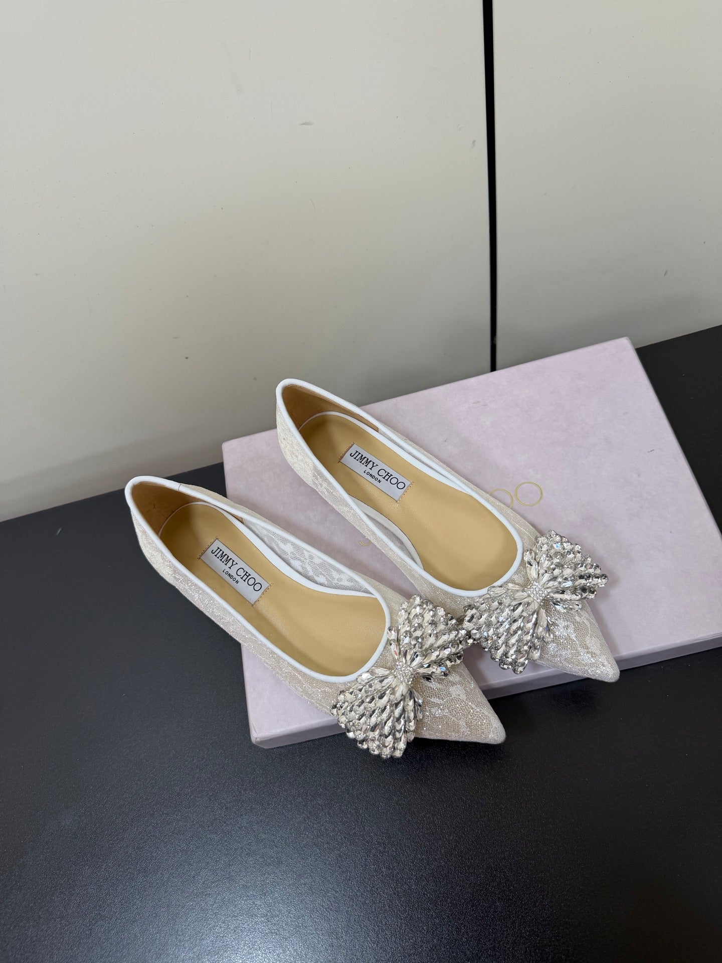 JC Pointed Toe Shoes Rhinestone Bow Single White Mesh 618821