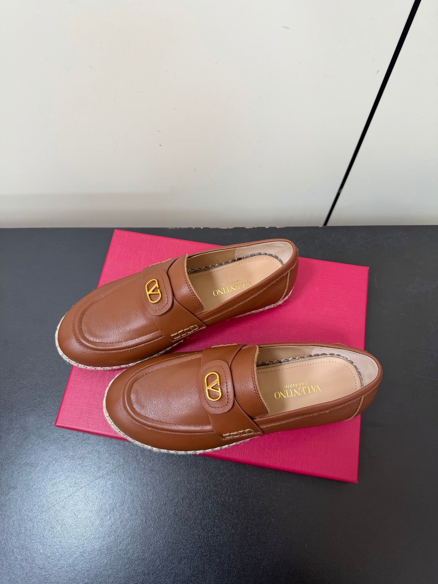 Valen Palm Avenue Loafer Brown Raffia Calfskin 619035