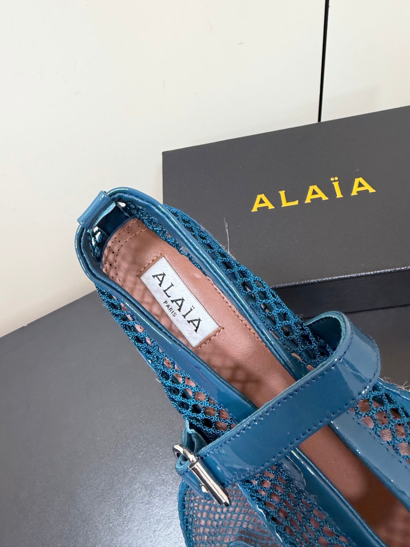 Alaia 26s Espadrilles Peacock Blue Patent Leather Mesh 984731