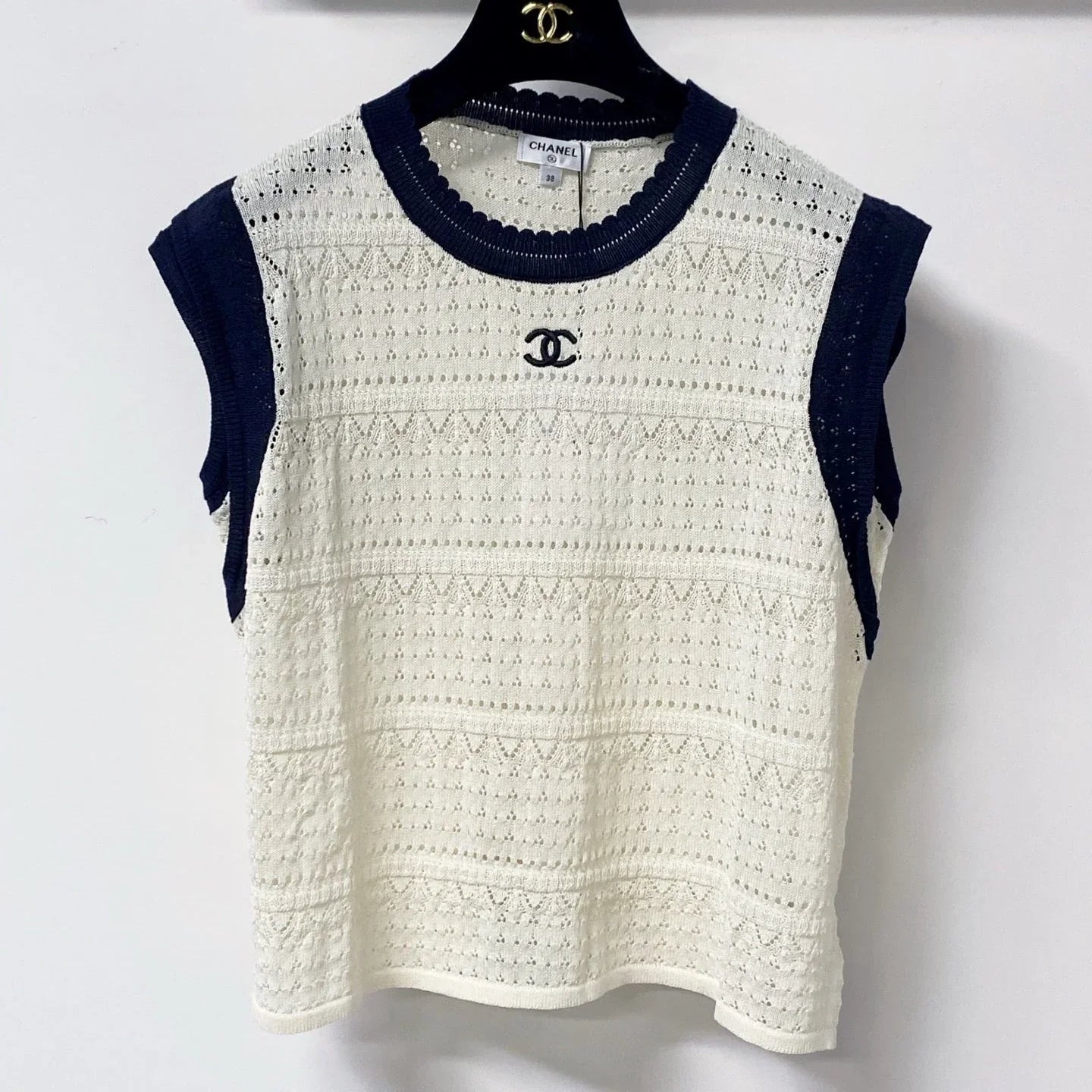 Chanel 2026 Vest Shirt White Navy Wool 632125