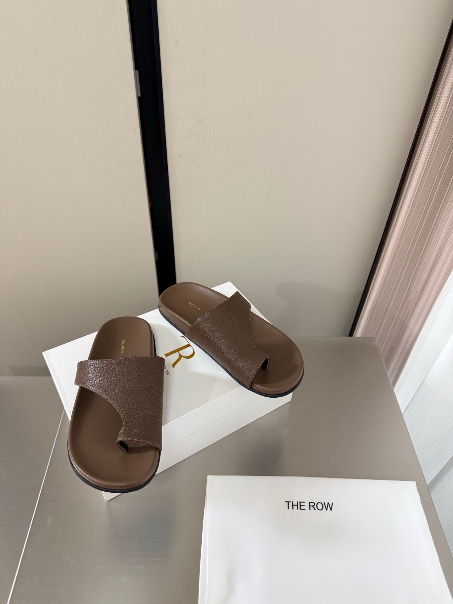The Row Slip-on Sandals Coffee Cowhide 872480