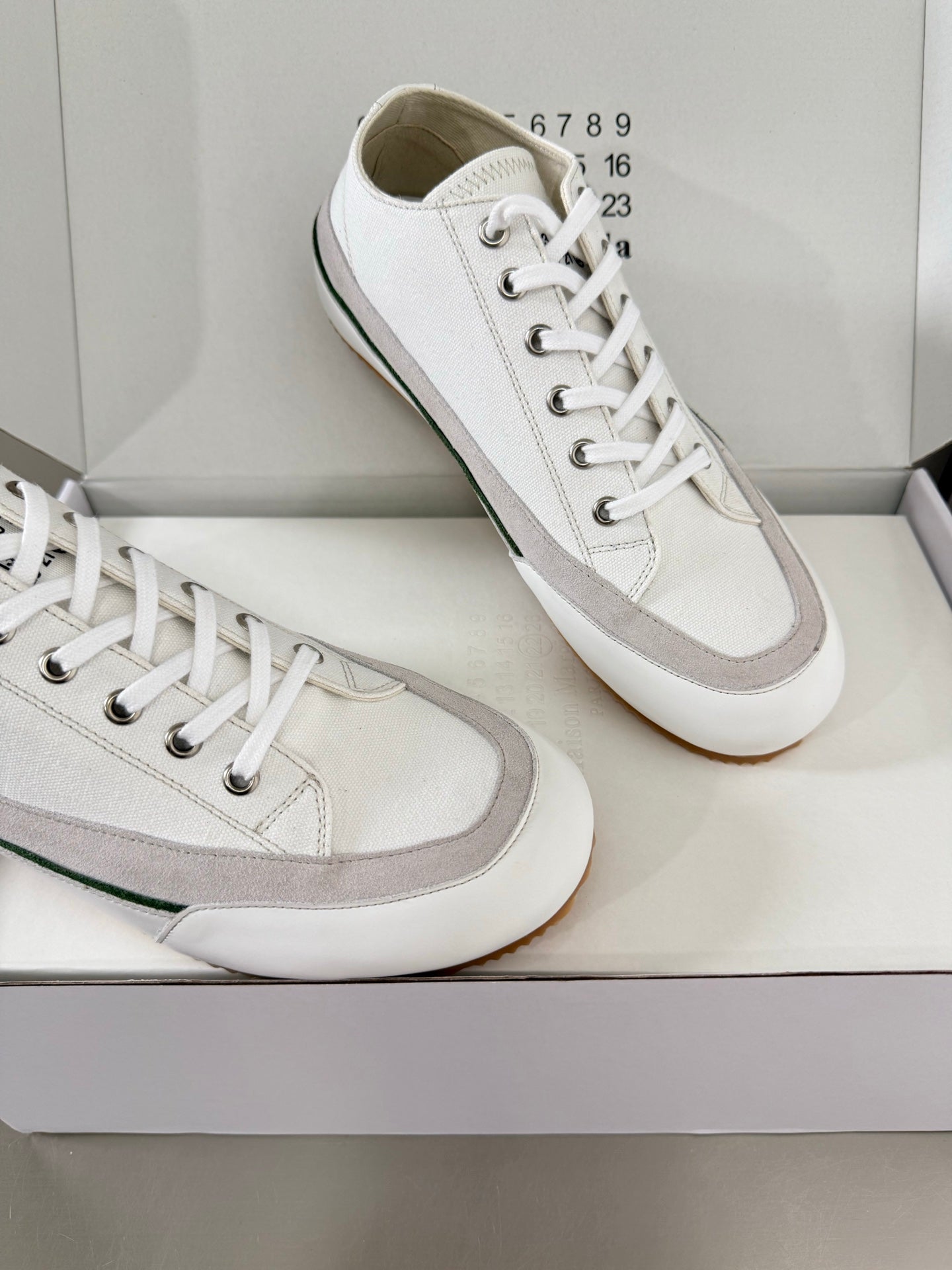 Maison Margiela Traveler Sneaker White Grey Suede Canvas Sheeepskin 872471