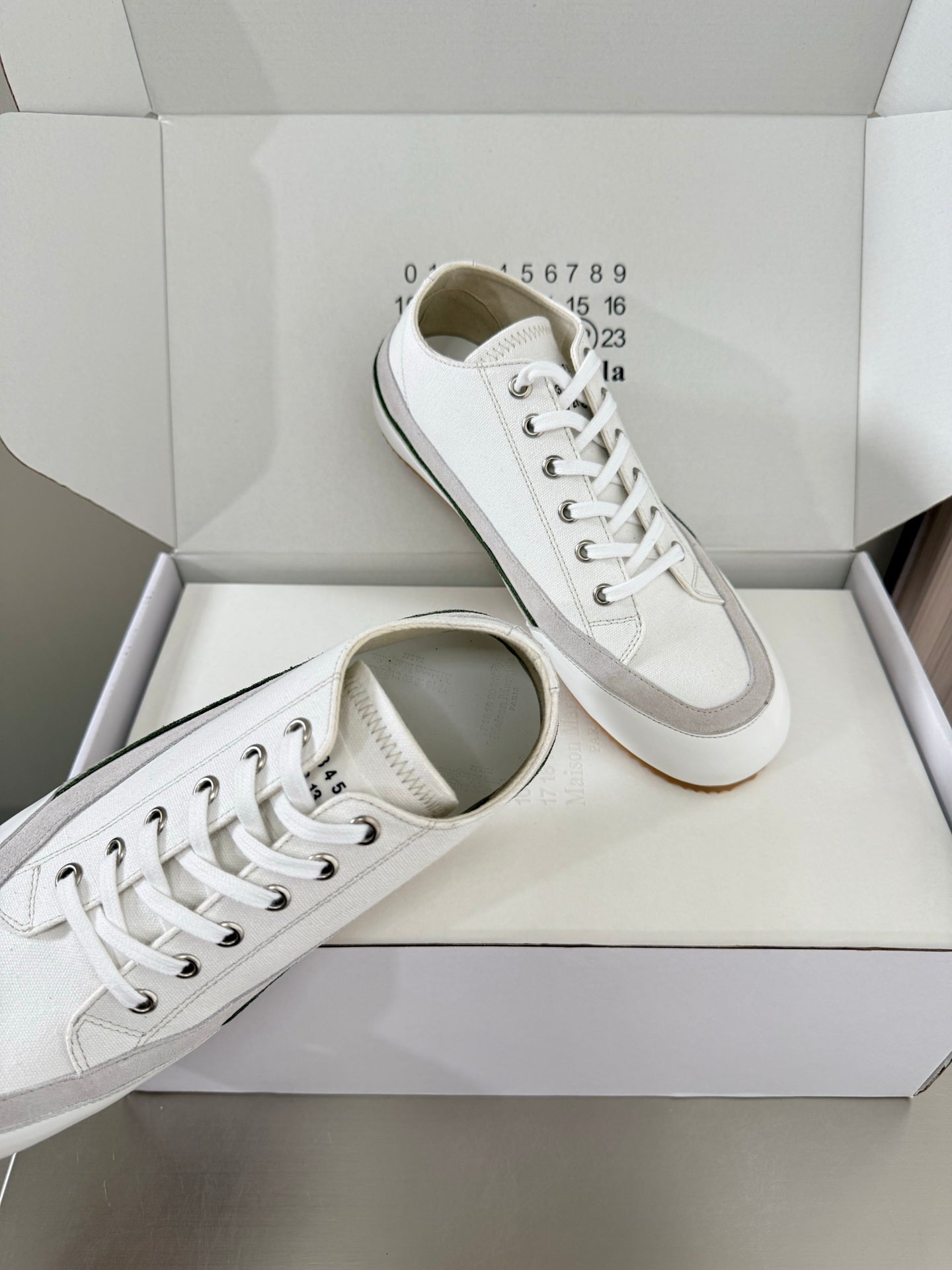 Maison Margiela Traveler Sneaker White Grey Suede Canvas Sheeepskin 872471
