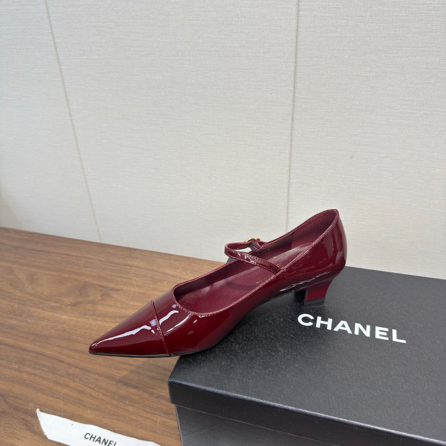CC 26s Marry Jane 2.5cm Burgundy Glossy Cowhide 632185