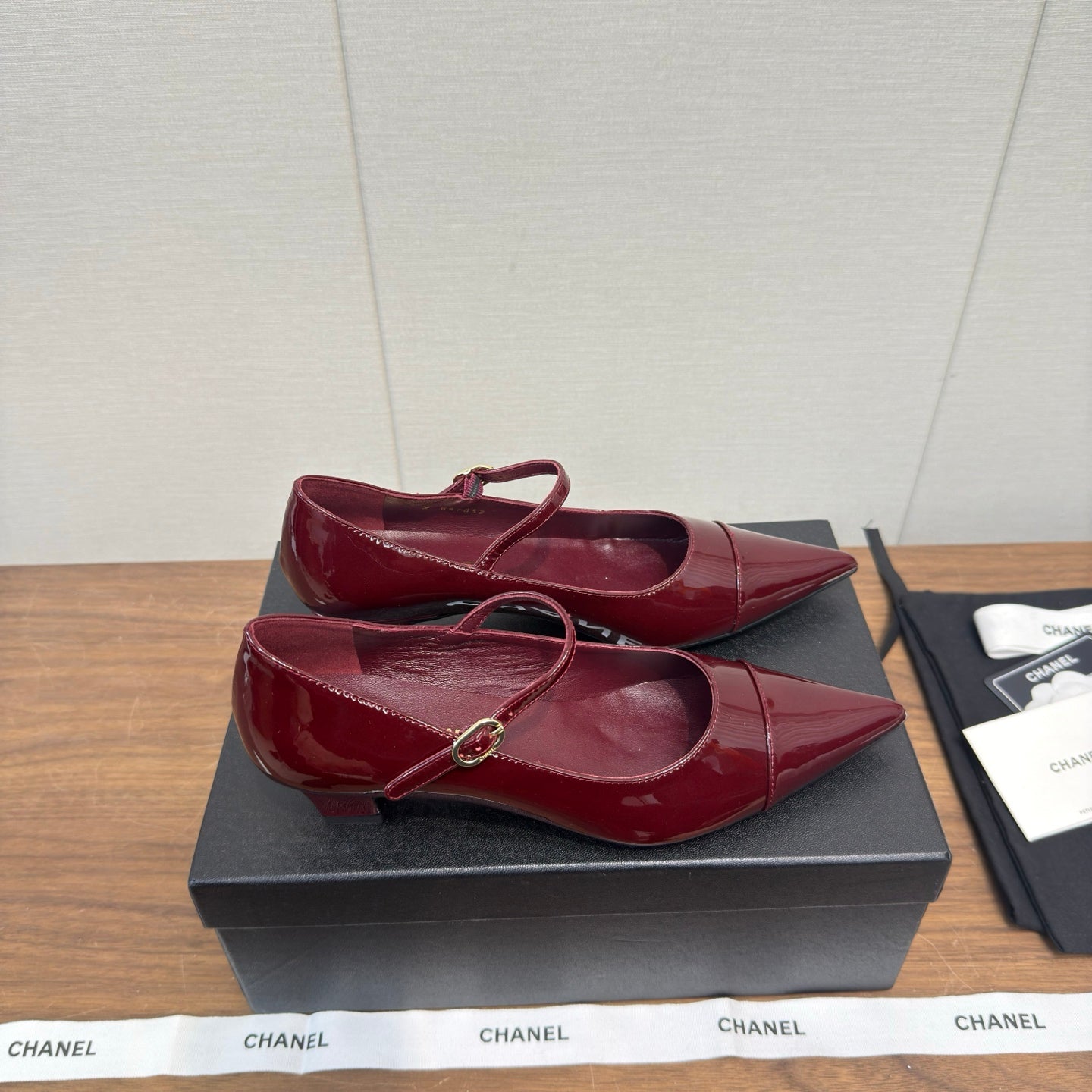 CC 26s Marry Jane 2.5cm Burgundy Glossy Cowhide 632185