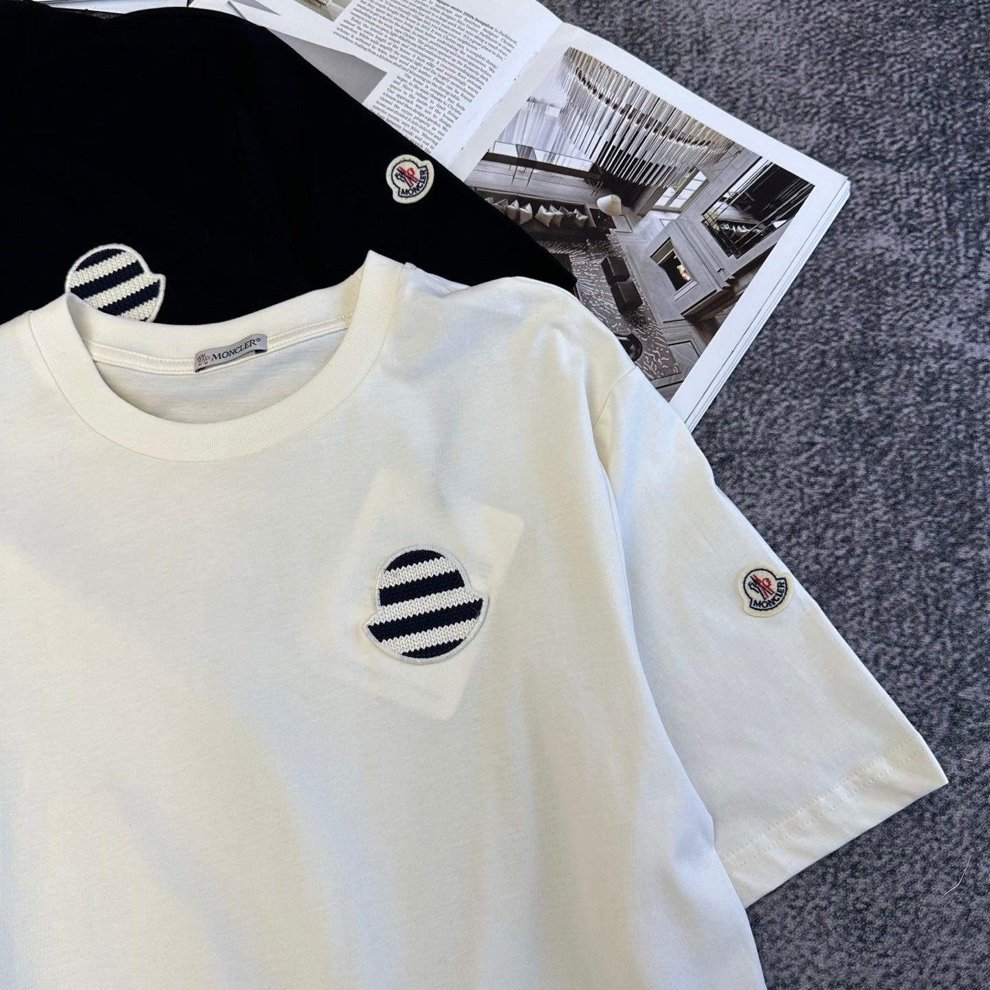Moncler Short-Sleeve T-Shirt Cotton 369927