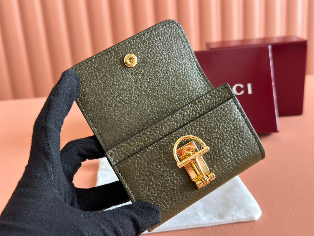 Softbit Card Case 10.5 In Green Grainy Calfskin Gold Hardware