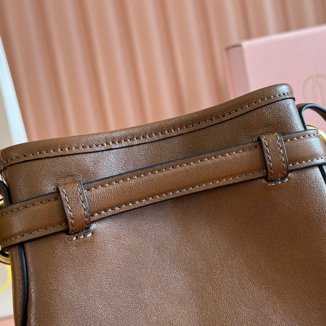 Miu 5NR461 Pouch Brown Cowhide 285381