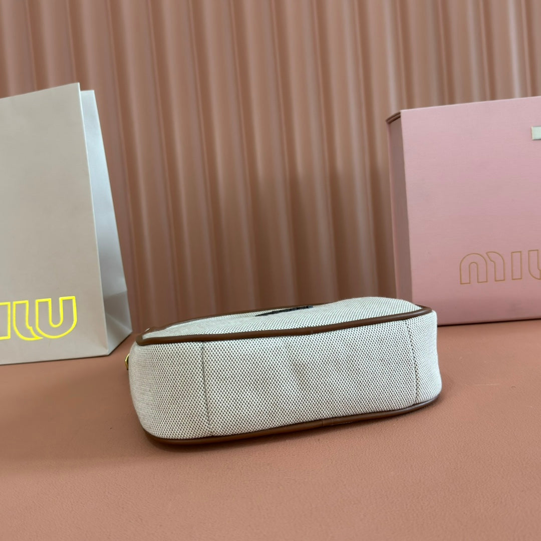 Miu Wander Tote Bag 20cm Soft Beige Cotton Brown Cowhide 257967