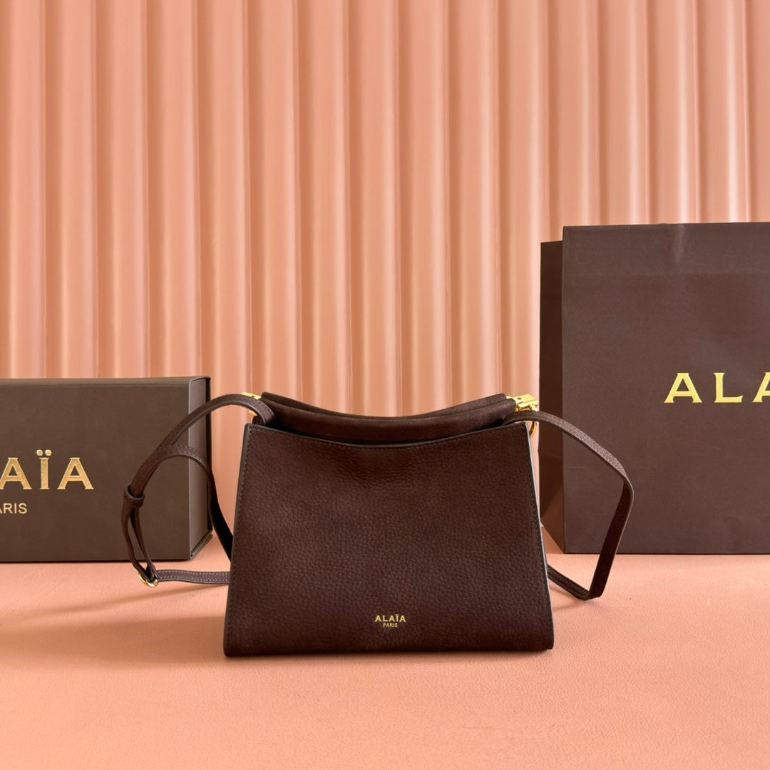 Alaia Small Le Click Square Shoulder Bag 20cm Dark Brown Cowhide