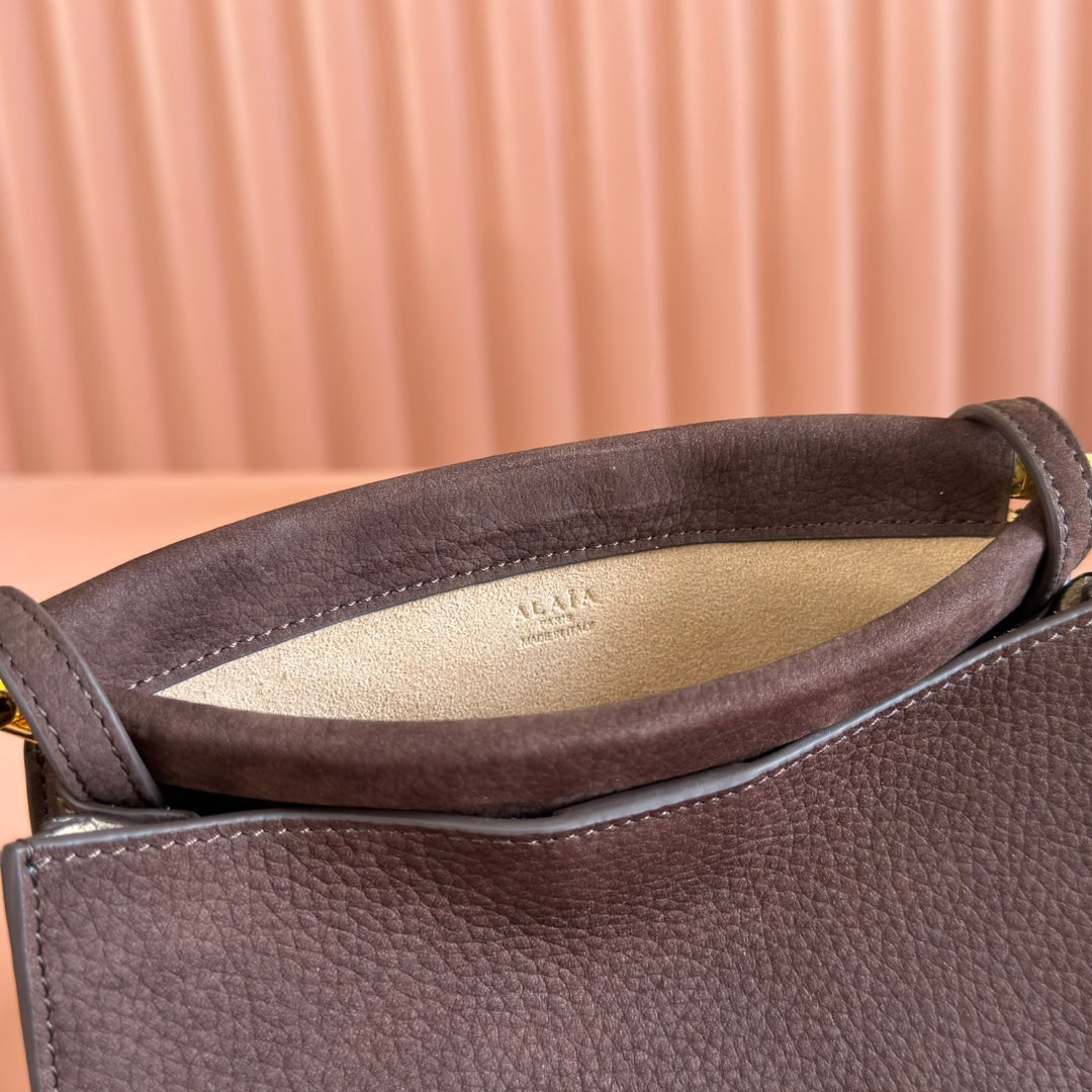 Alaia Small Le Click Square Shoulder Bag 20cm Dark Brown Cowhide