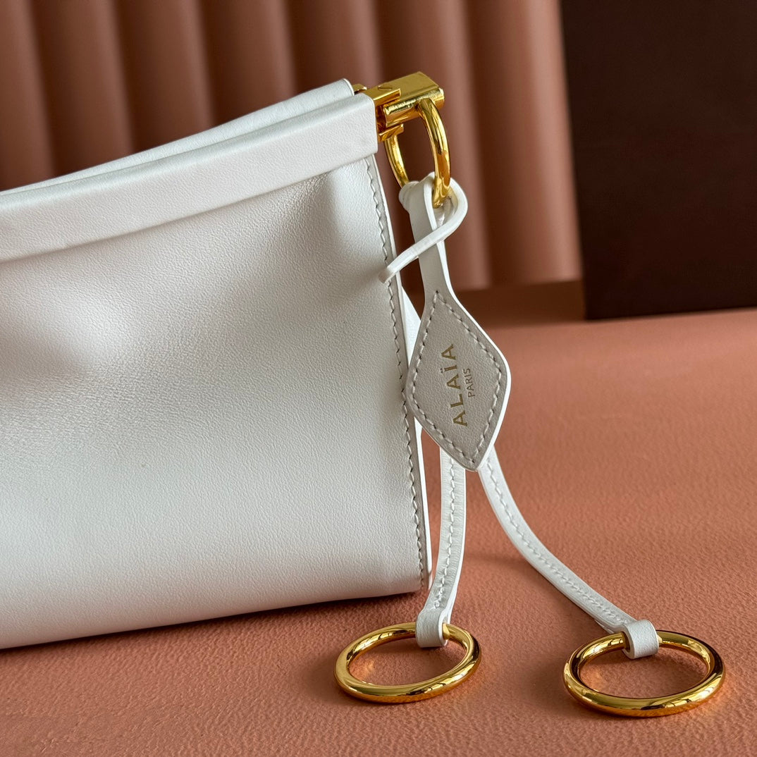 Alaia Le Click East West Small Bag 25cm White Calfskin