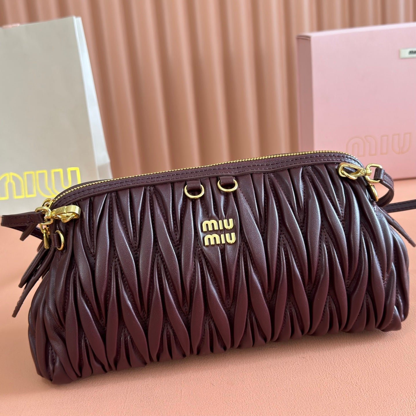 Miu Caprice Clutch Burgundy Matelassé Nappa Leather 280763