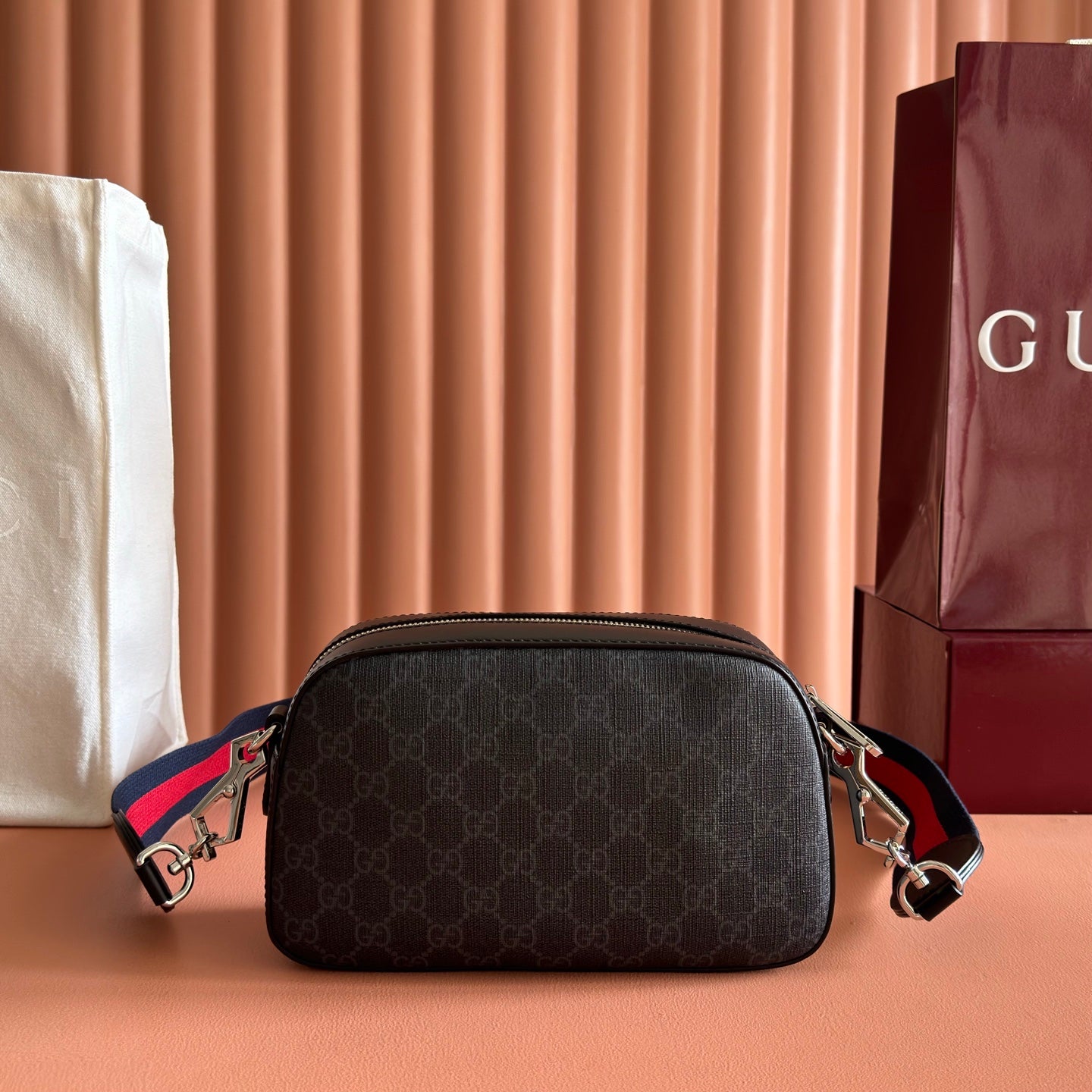 GG Supreme Shoulder Bag Black Canvas Leather 292636