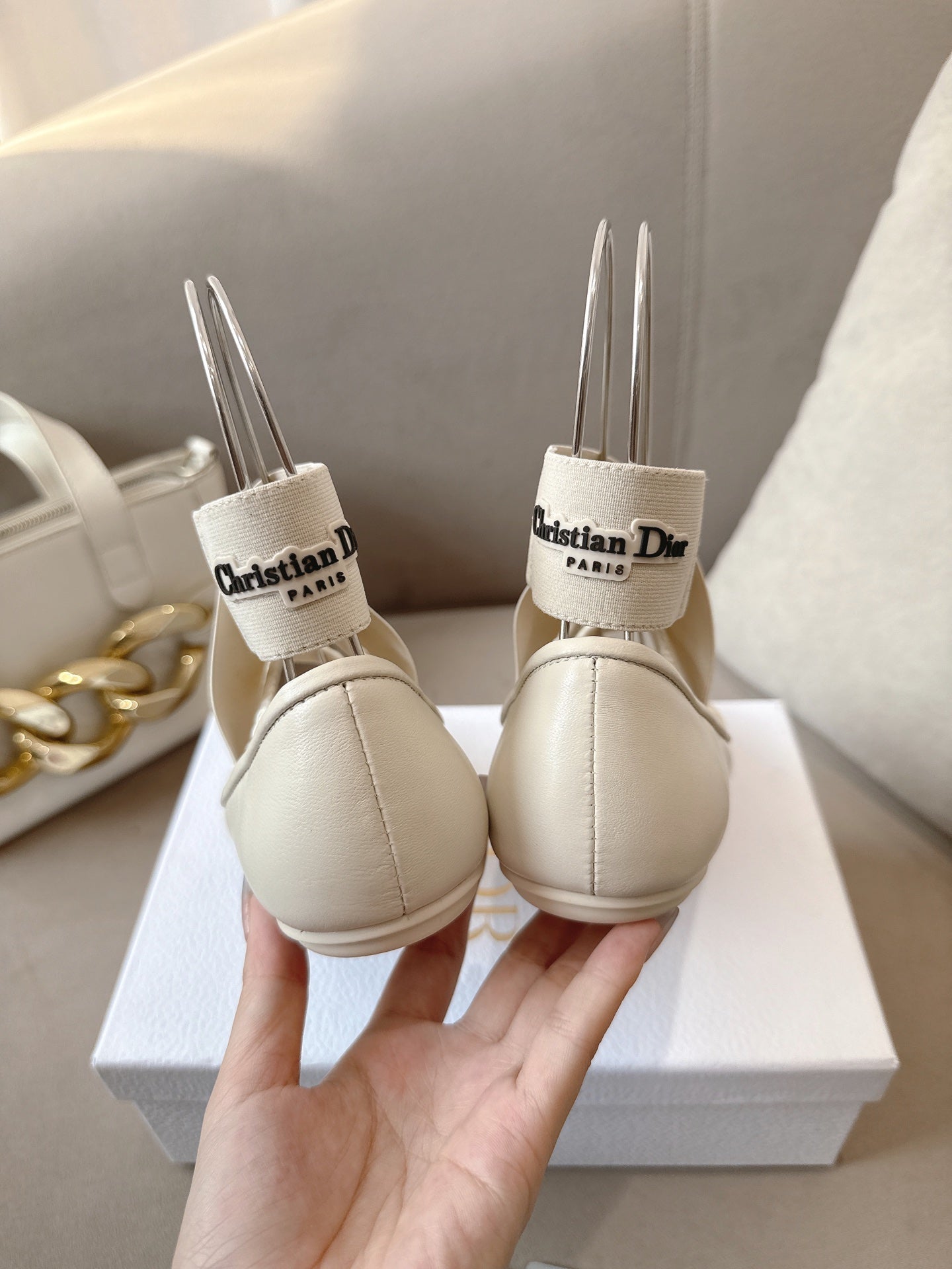 CD 26s Shade Ballet Flats Cream Satin 939598