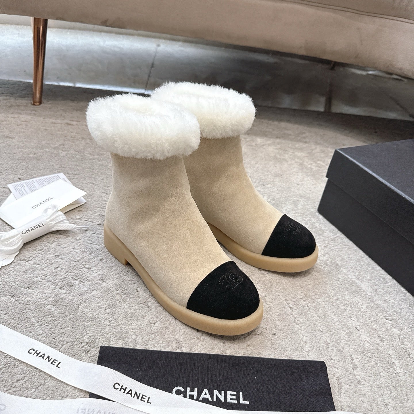 CC 25K Snow Boots 30mm Black Beige Wool Suede 527625