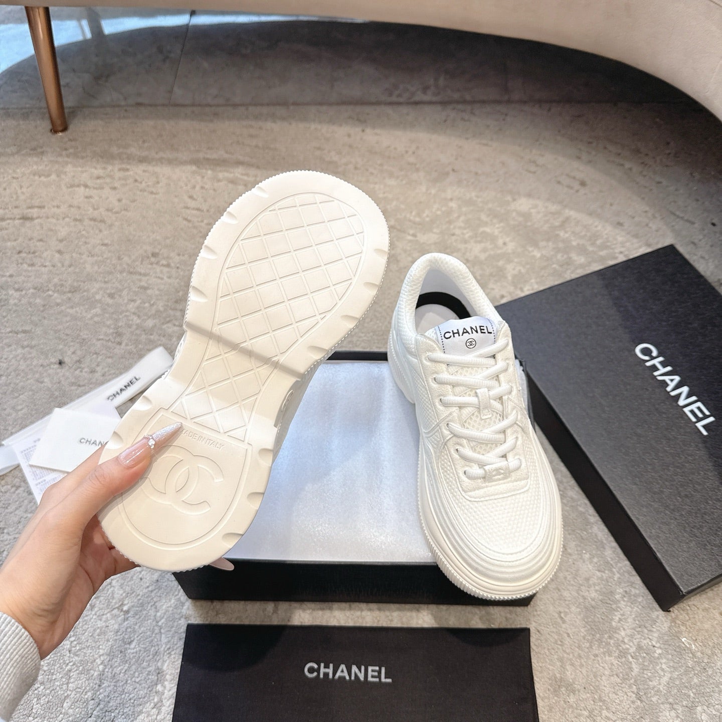 CC 26s Casual Sneakers White Fabric 647453