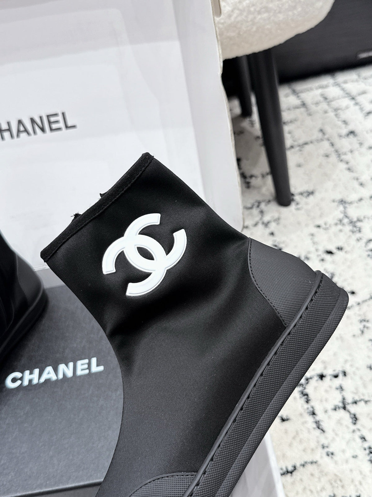 Chanel 26s Zipper Boots In Black Fabric And Lambskin