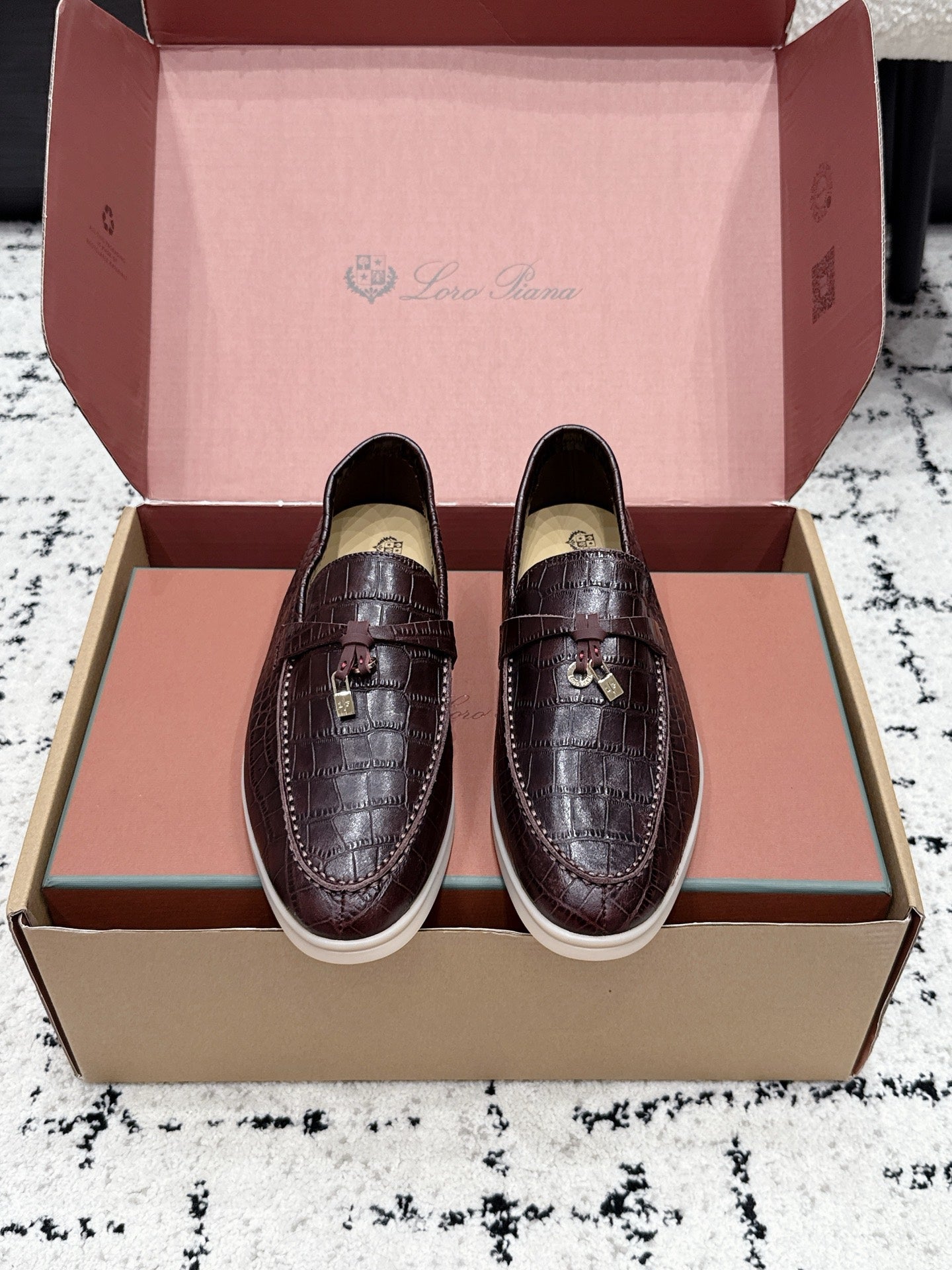 LP Summer Charms Walk Loafers Deep Burgundy Alligator Leather 923389