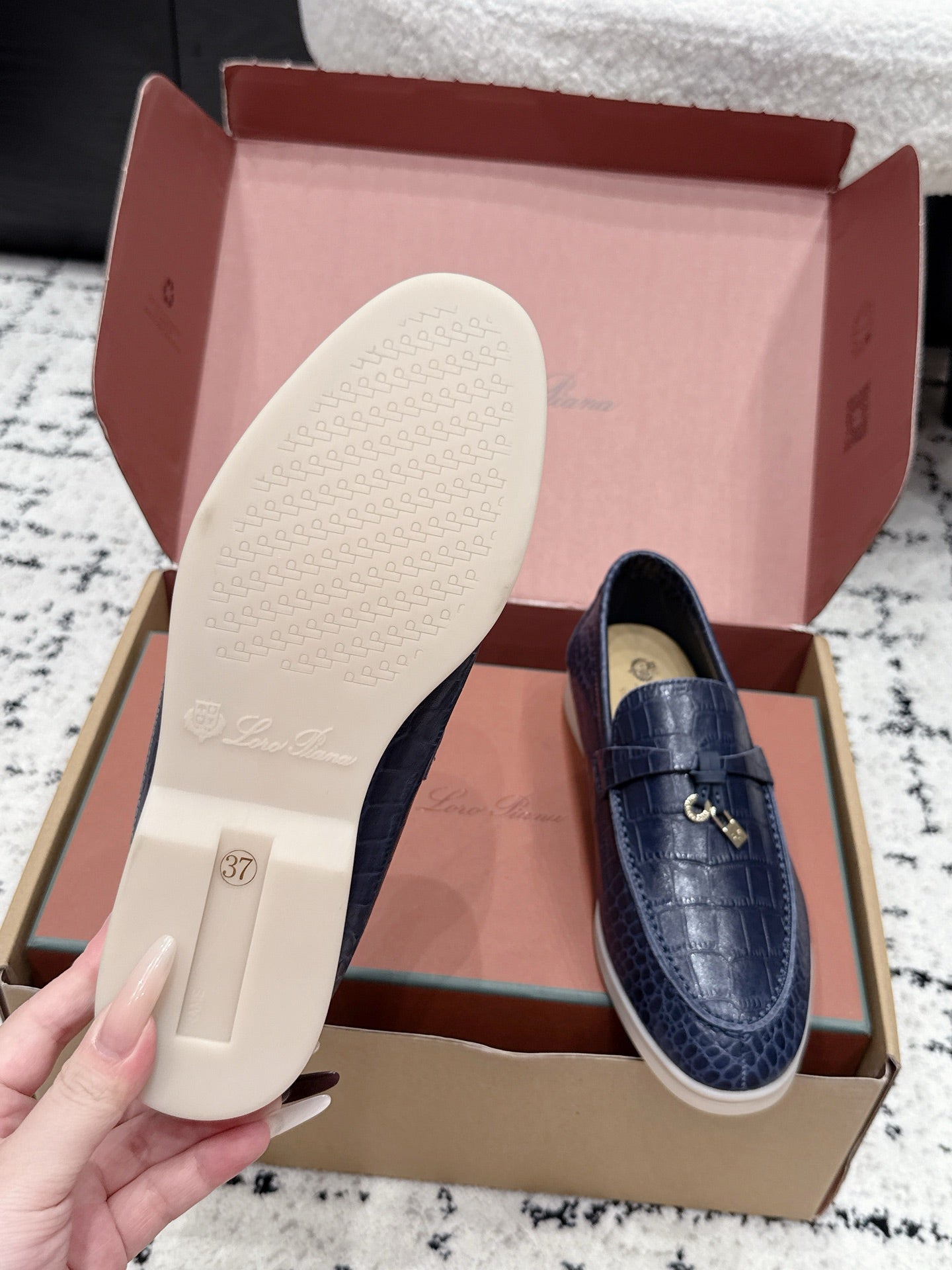 LP Summer Charms Walk Loafers Dark Blue Alligator Leather 923390