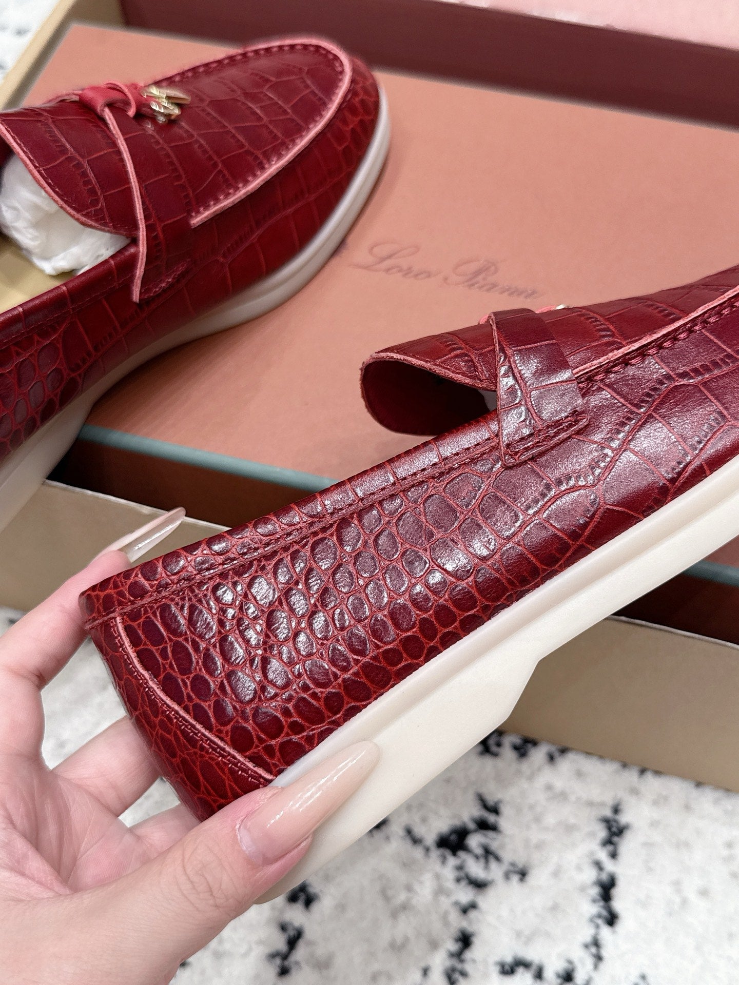LP Summer Charms Walk Loafers Burgundy Alligator Leather 923391