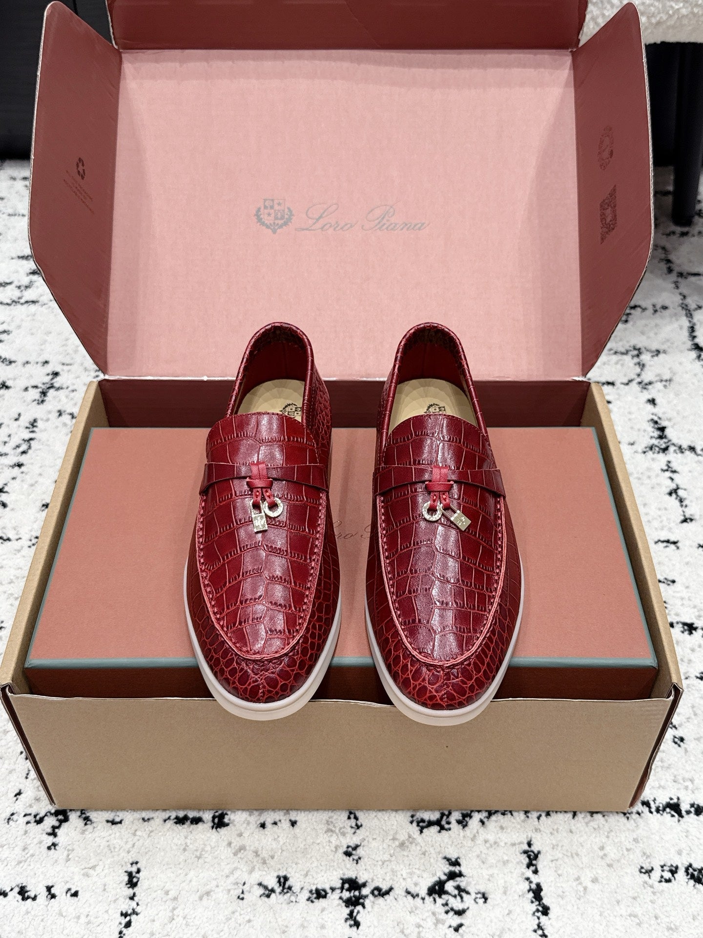 LP Summer Charms Walk Loafers Burgundy Alligator Leather 923391