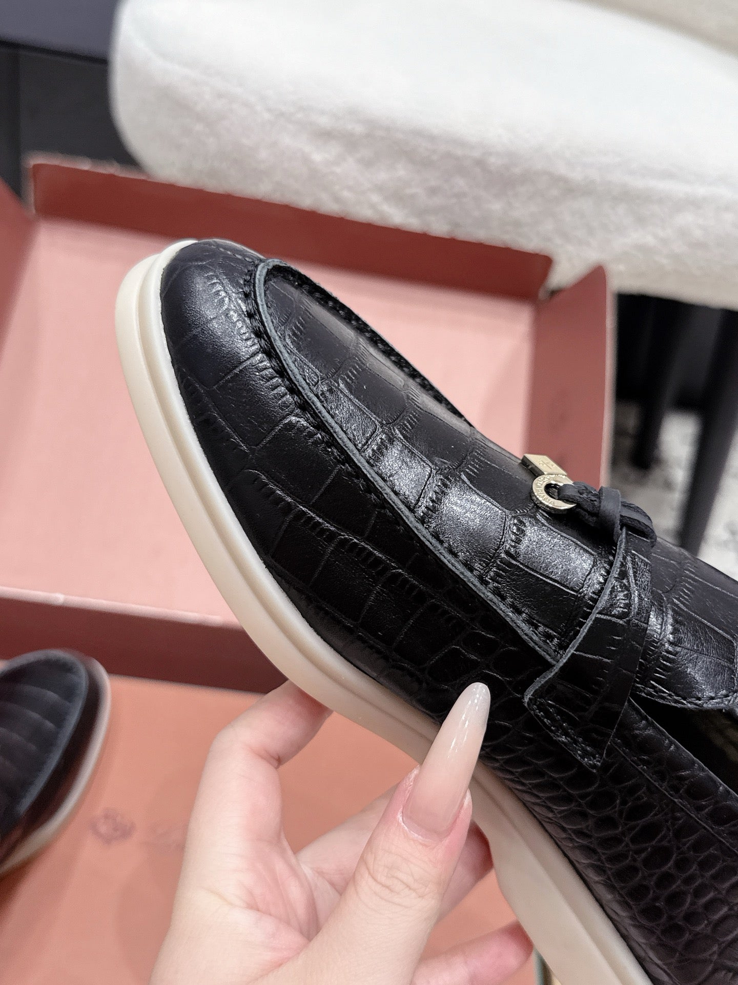 LP Summer Charms Walk Loafers Black Alligator Leather 923392