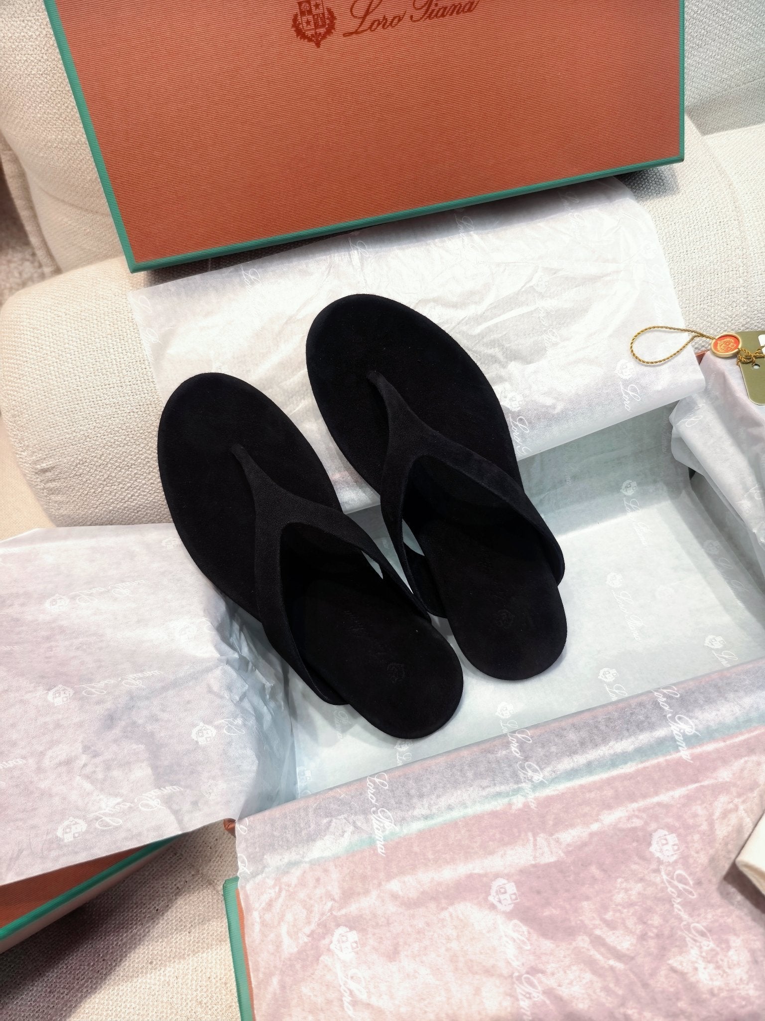 LP Ida Thong Sandal Black Suede 798914