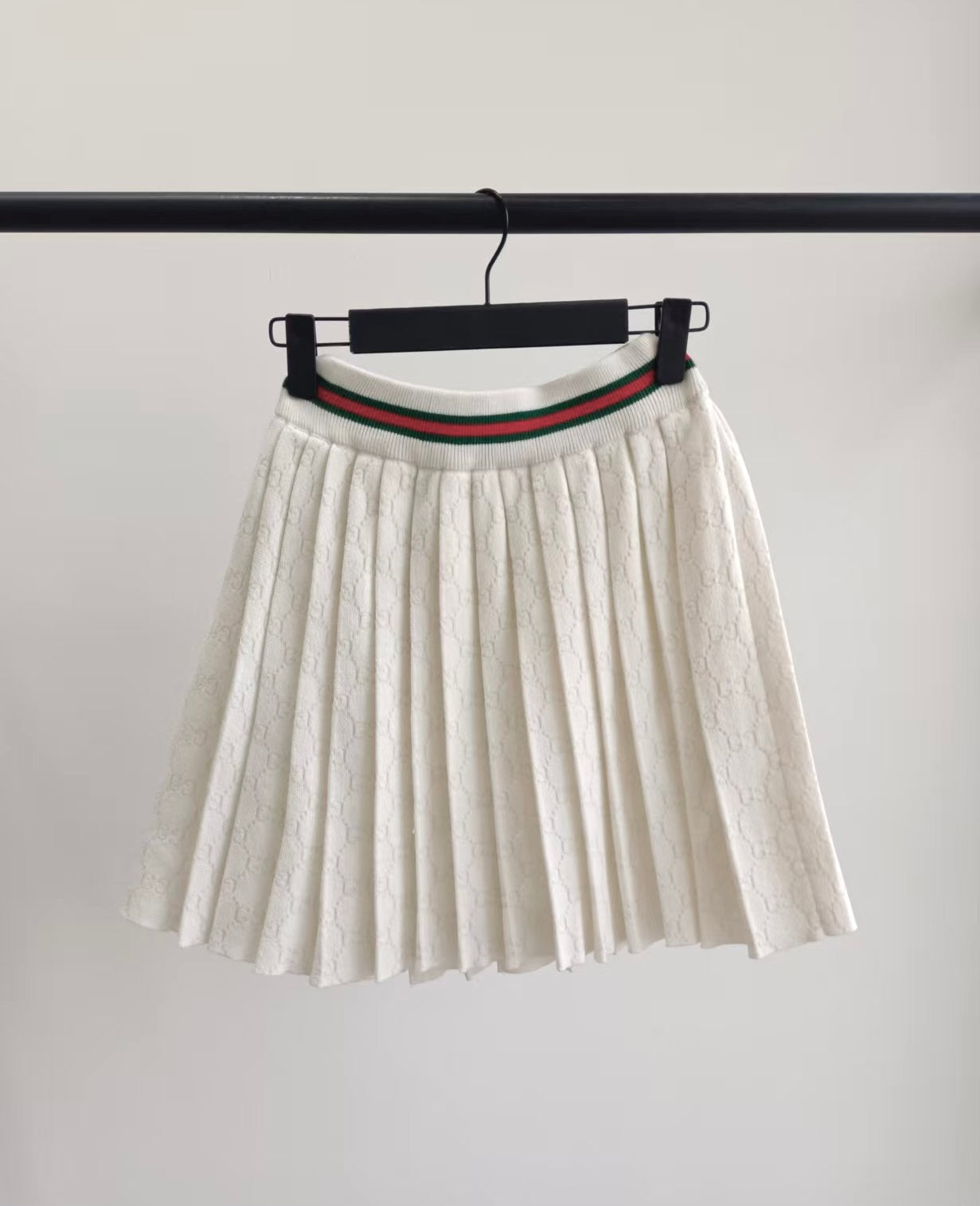 Gucci 26s Pleated Mini Skirt 295