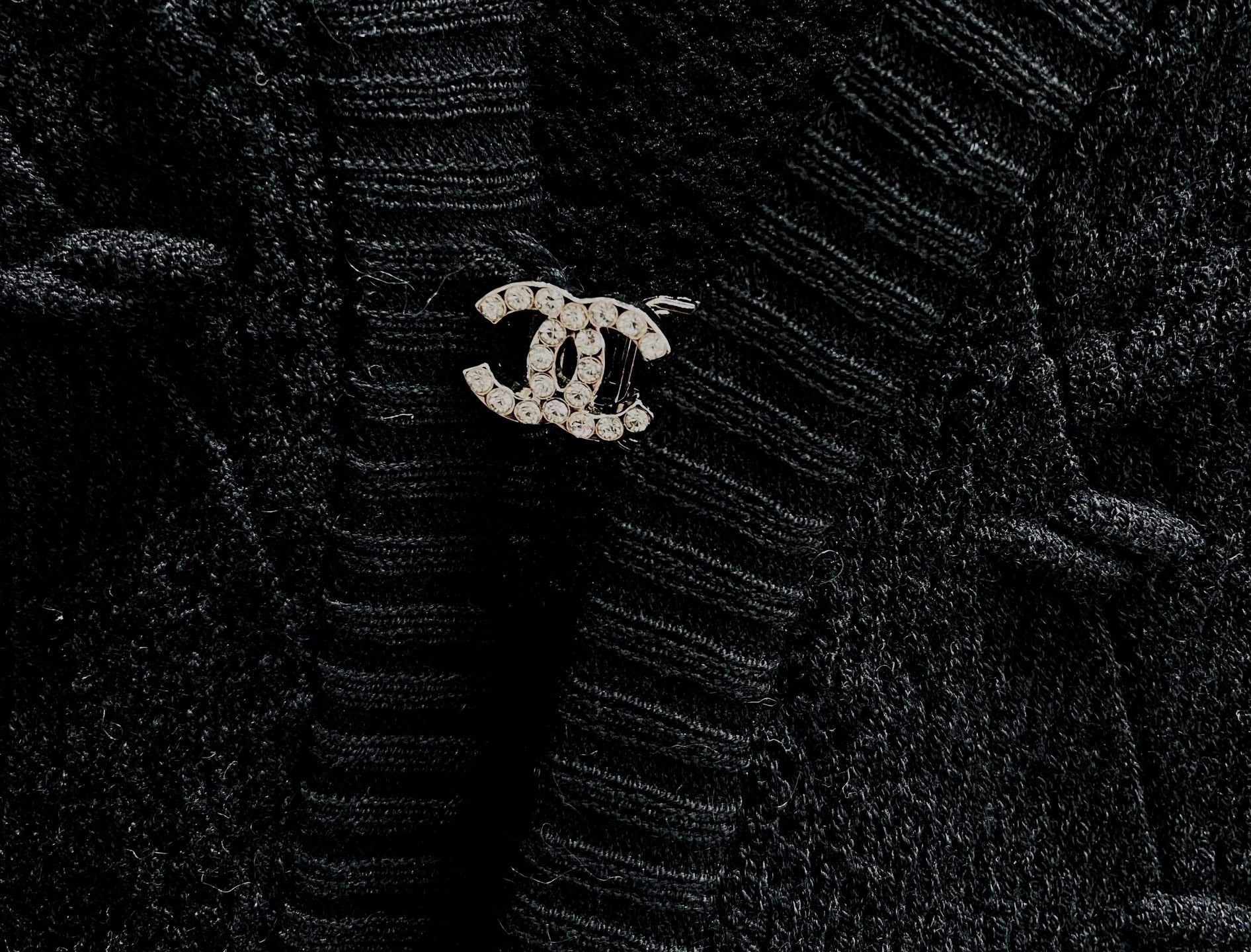 CC 26s V-Neck Textured Knit Cardigan Black Cotton Viscose 423131