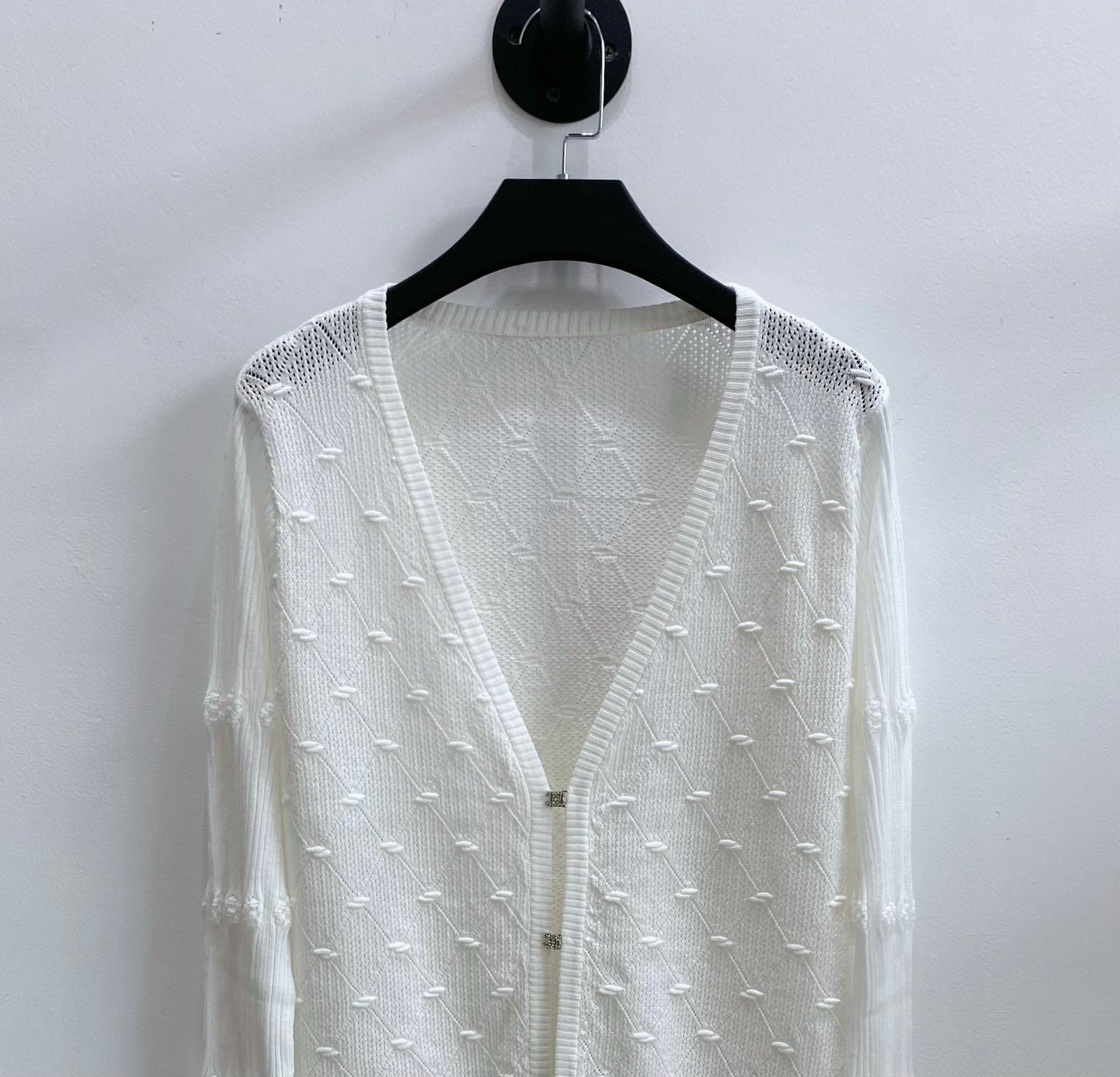 CC 26s V-Neck Textured Knit Cardigan White Cotton Viscose 423132