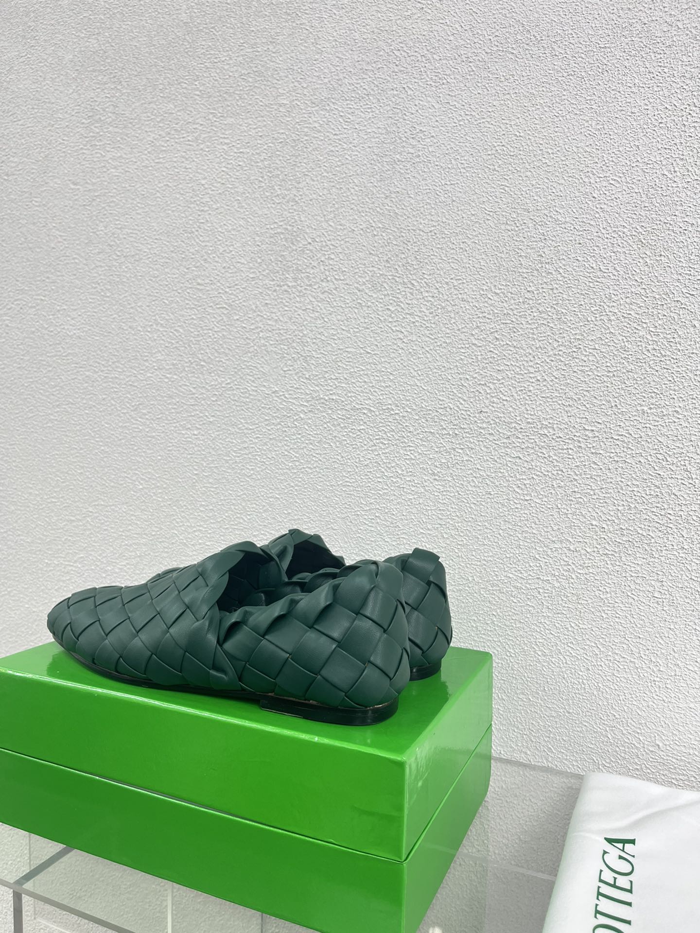 Bottega Veneta Intrecciato Green Lambskin 972905