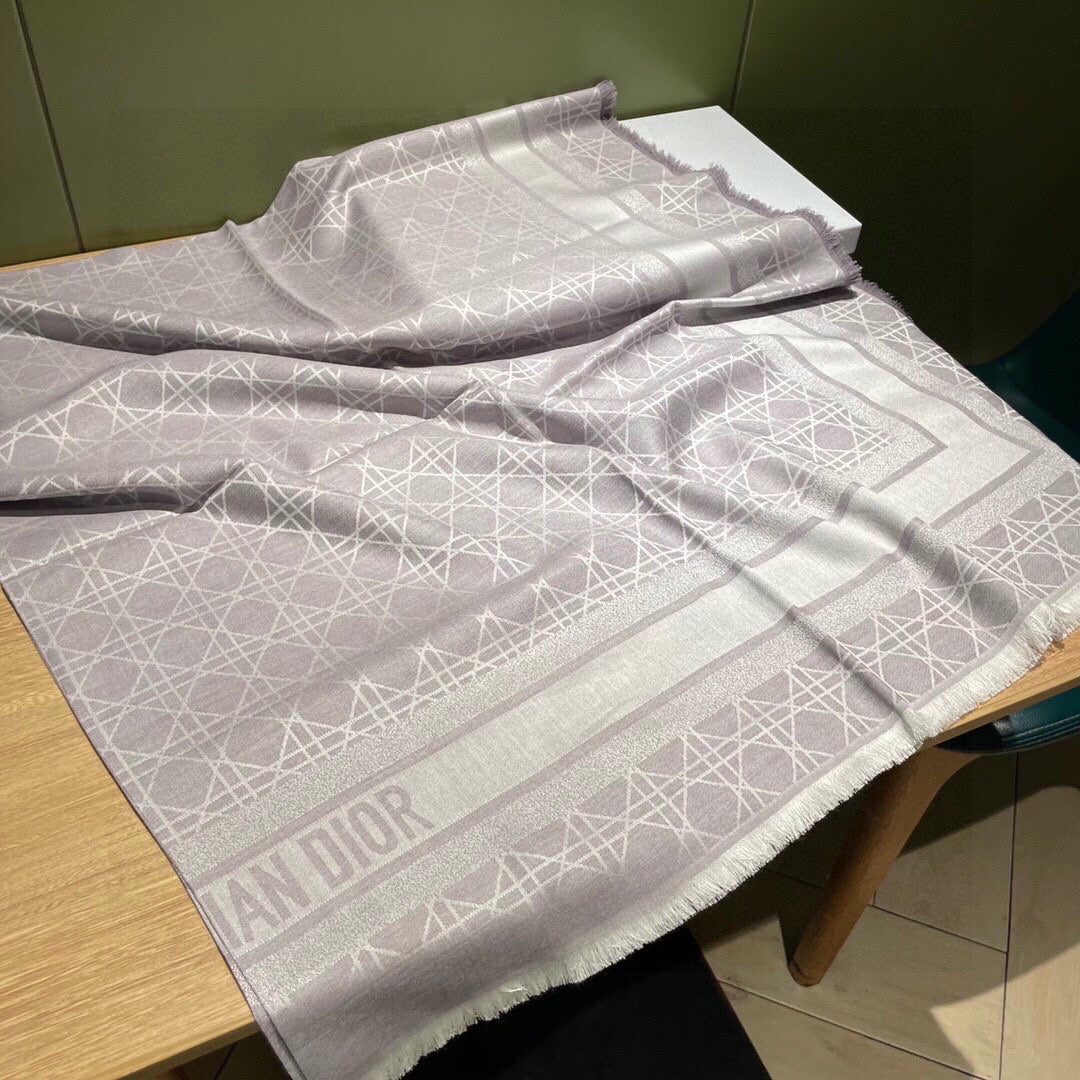 SQUARE SCARF 140 CM IN LIGHT PURPLE MIX WHITE WOOL AND SILK 415456