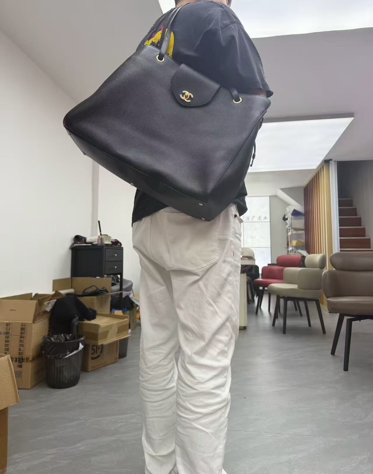CC Large Shopping Bag 46cm Black Grained Calfskin