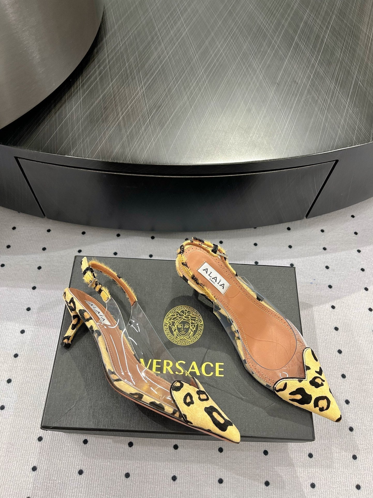 Alaila Le Cœur Slingbacks 60mm In Light Yellow Glossy Lambskin 954831