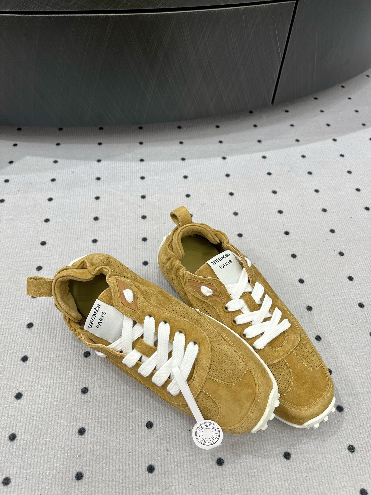HM Sneaker 10mm In Light Yellow Brown Suede 954742