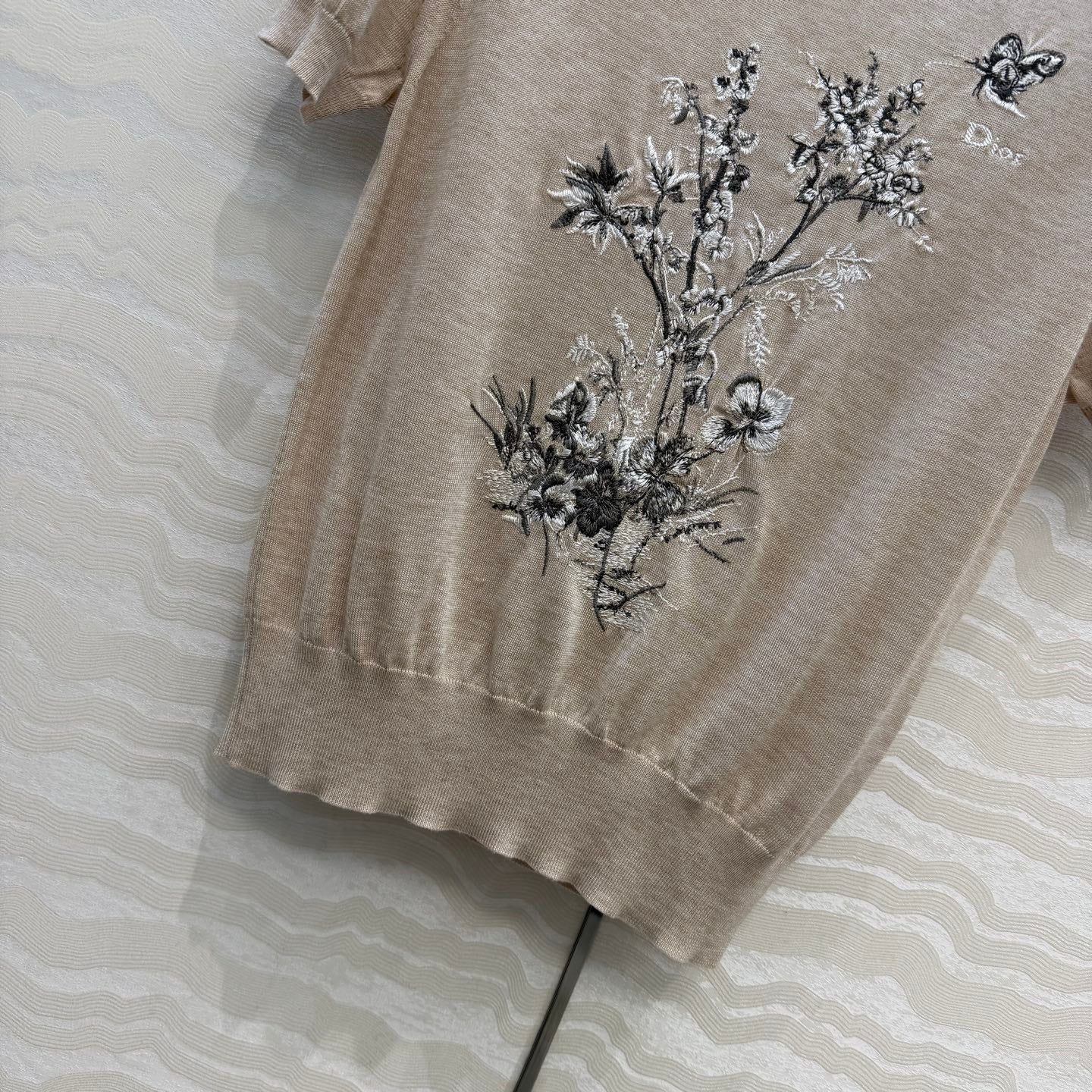 CD 26s Dioriviera Embroidered Short-Sleeved Sweater Taupe Wool