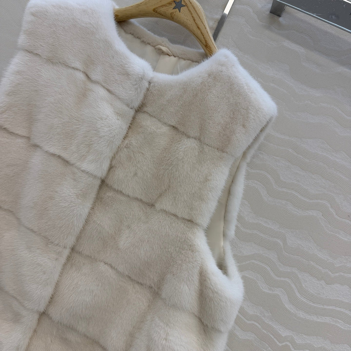 CD 26s Faux Fur Gilet Vest Off White Mink Fur 429417