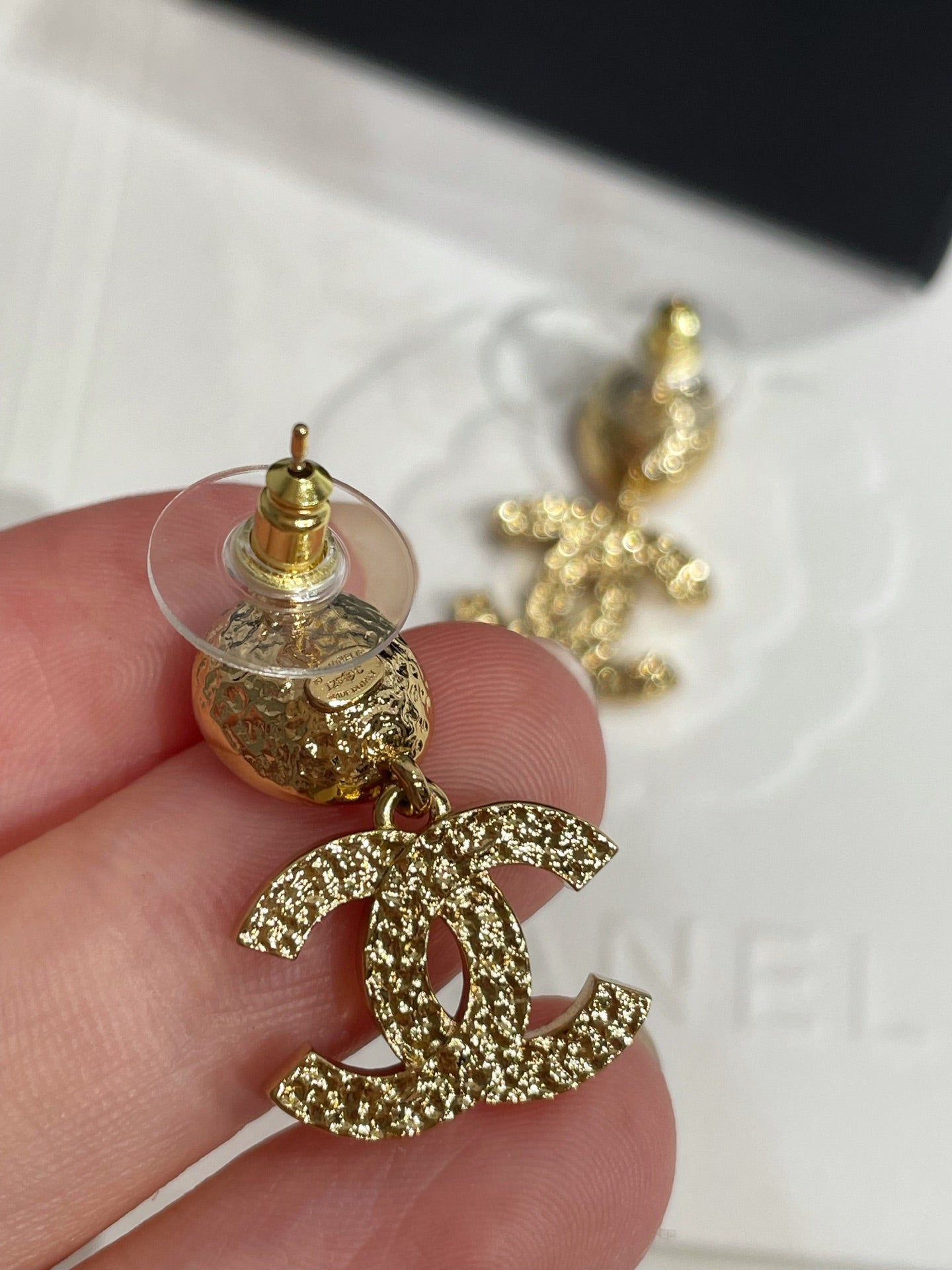 CC 26FW Pink Flower Gold Earrings 021