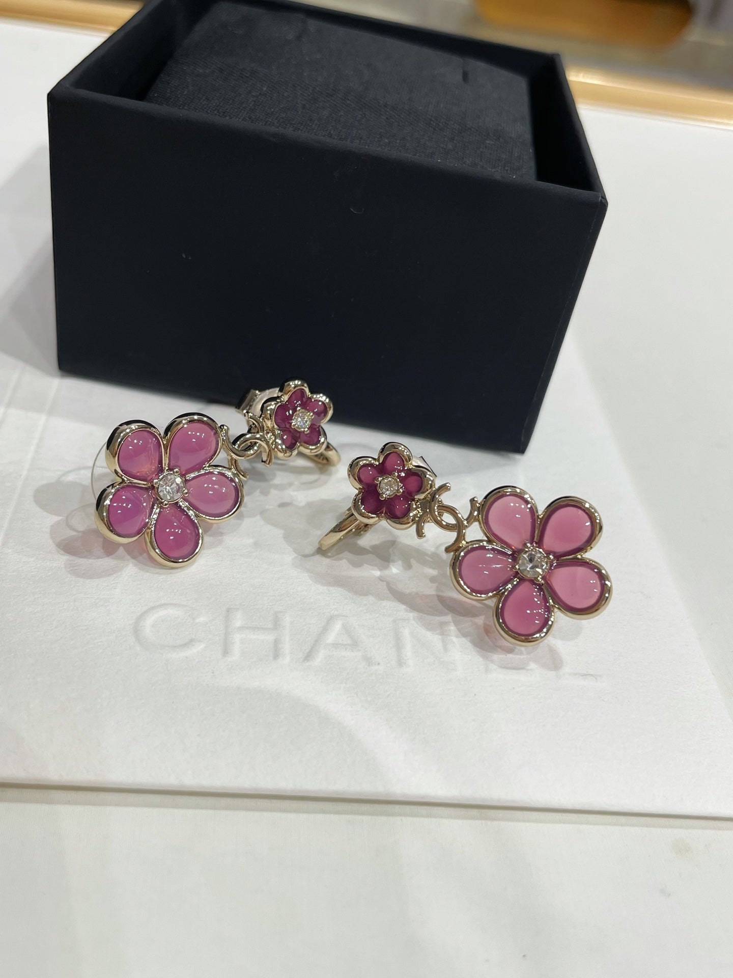 CC 26FW Pink Flower Gold Earrings 020