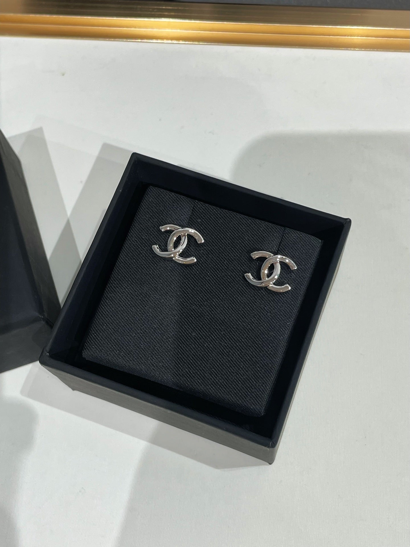 CC 26FW Gorgeous Sliver Earrings 015