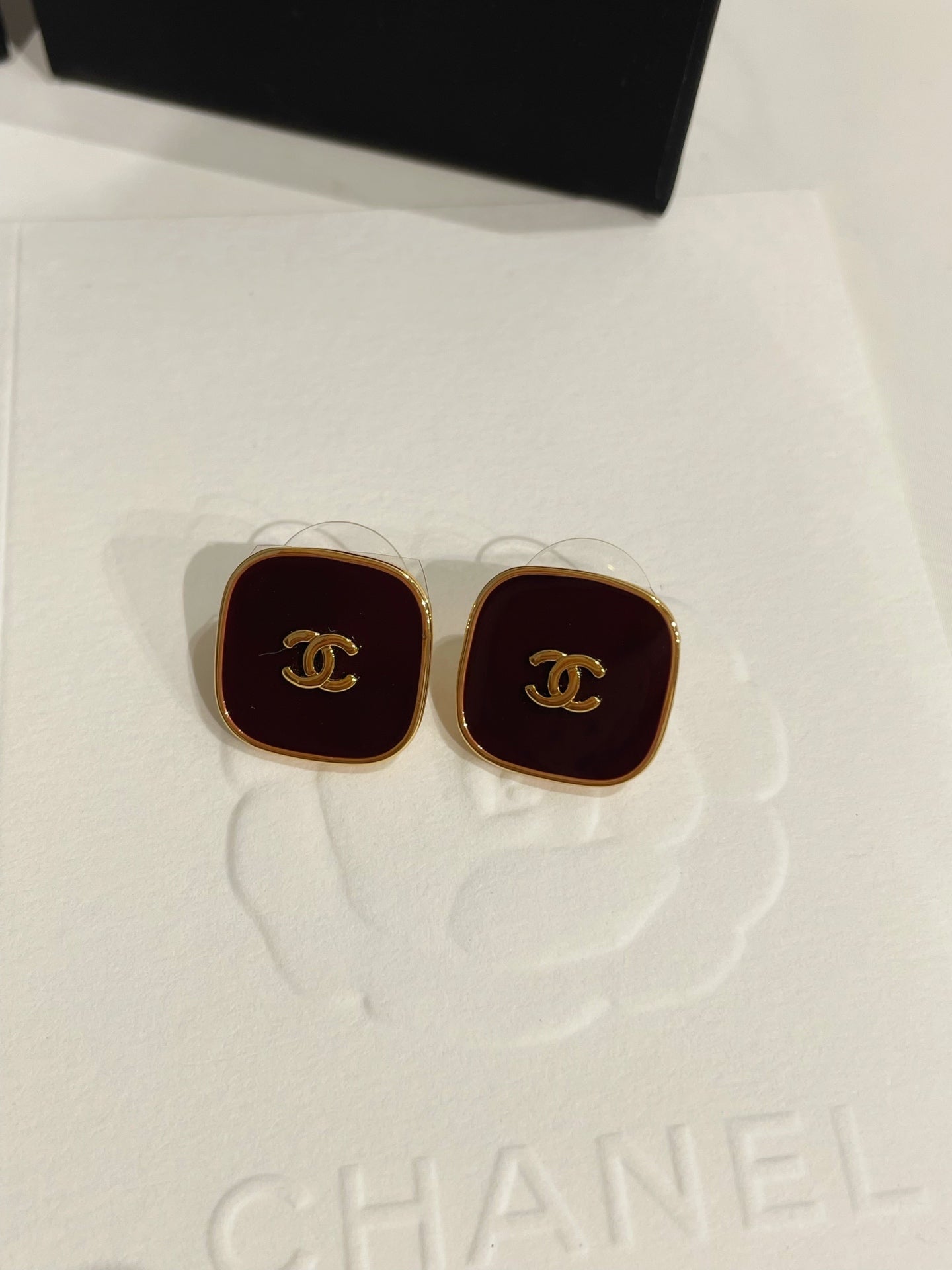 CC 26FW Gorgeous Gold Earrings 013