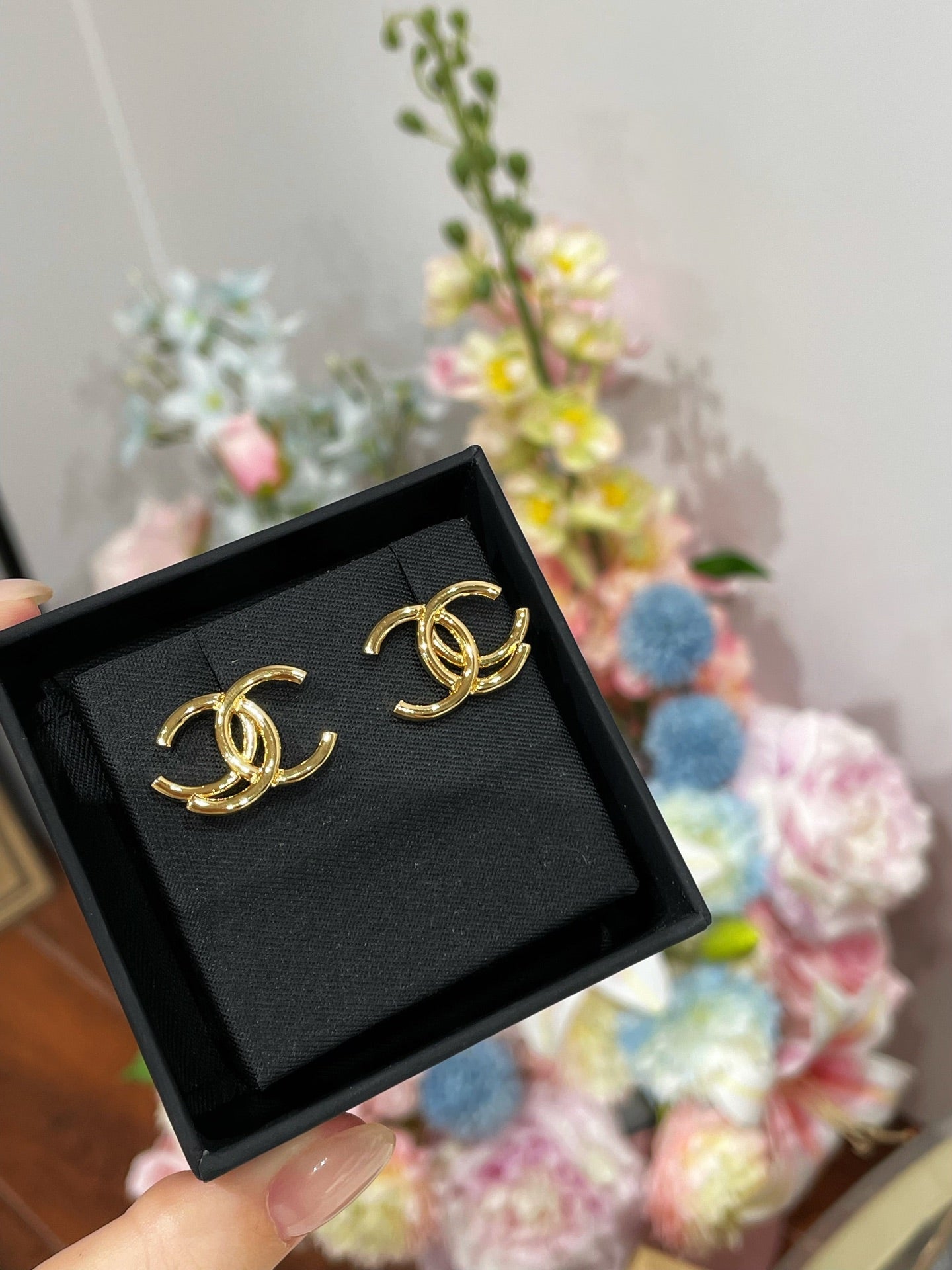 CC 26FW Gorgeous Earrings 001