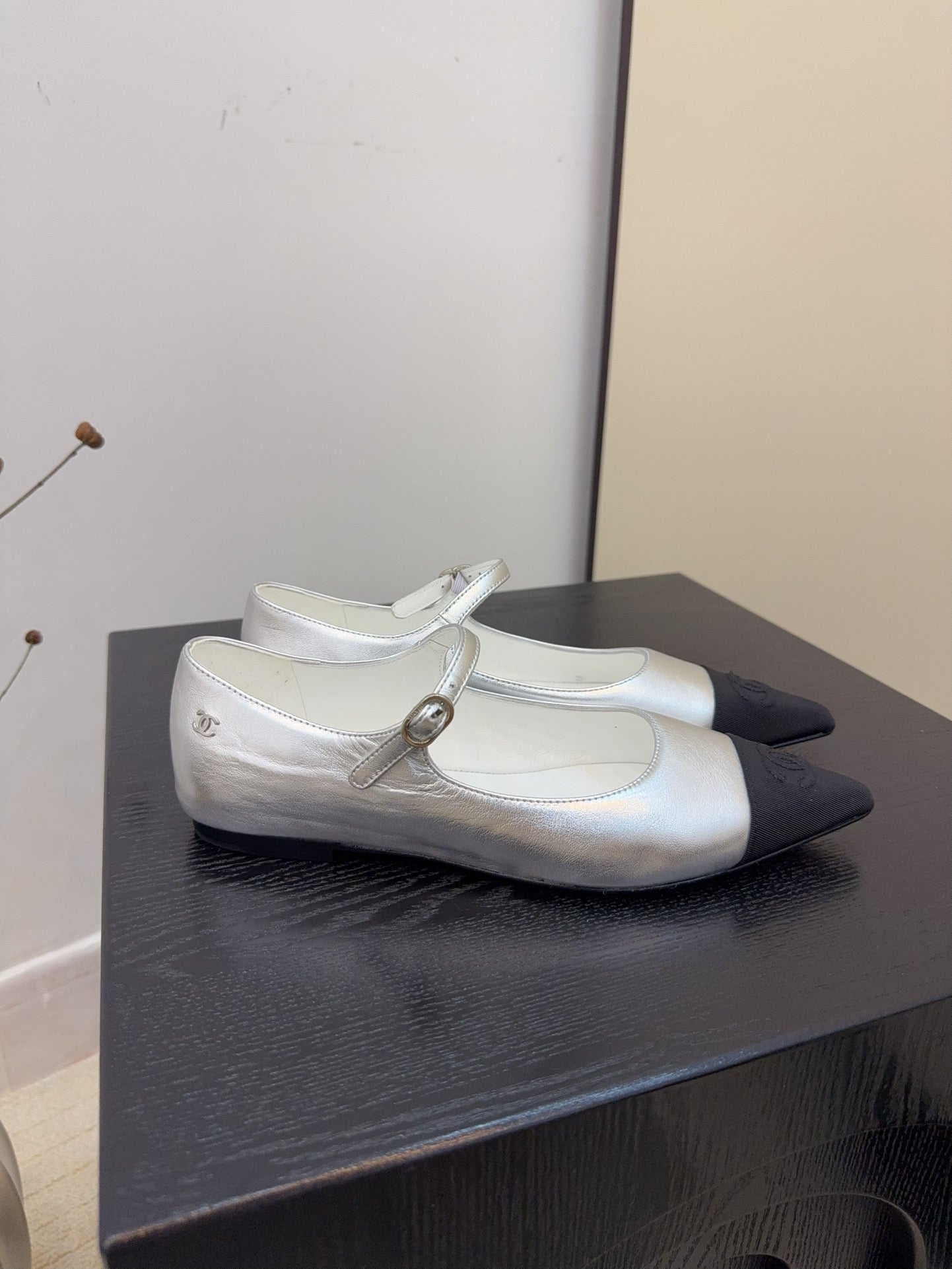 CD FW Mary Janes Sliver Metalic Lambskin & Grosgrain 505039