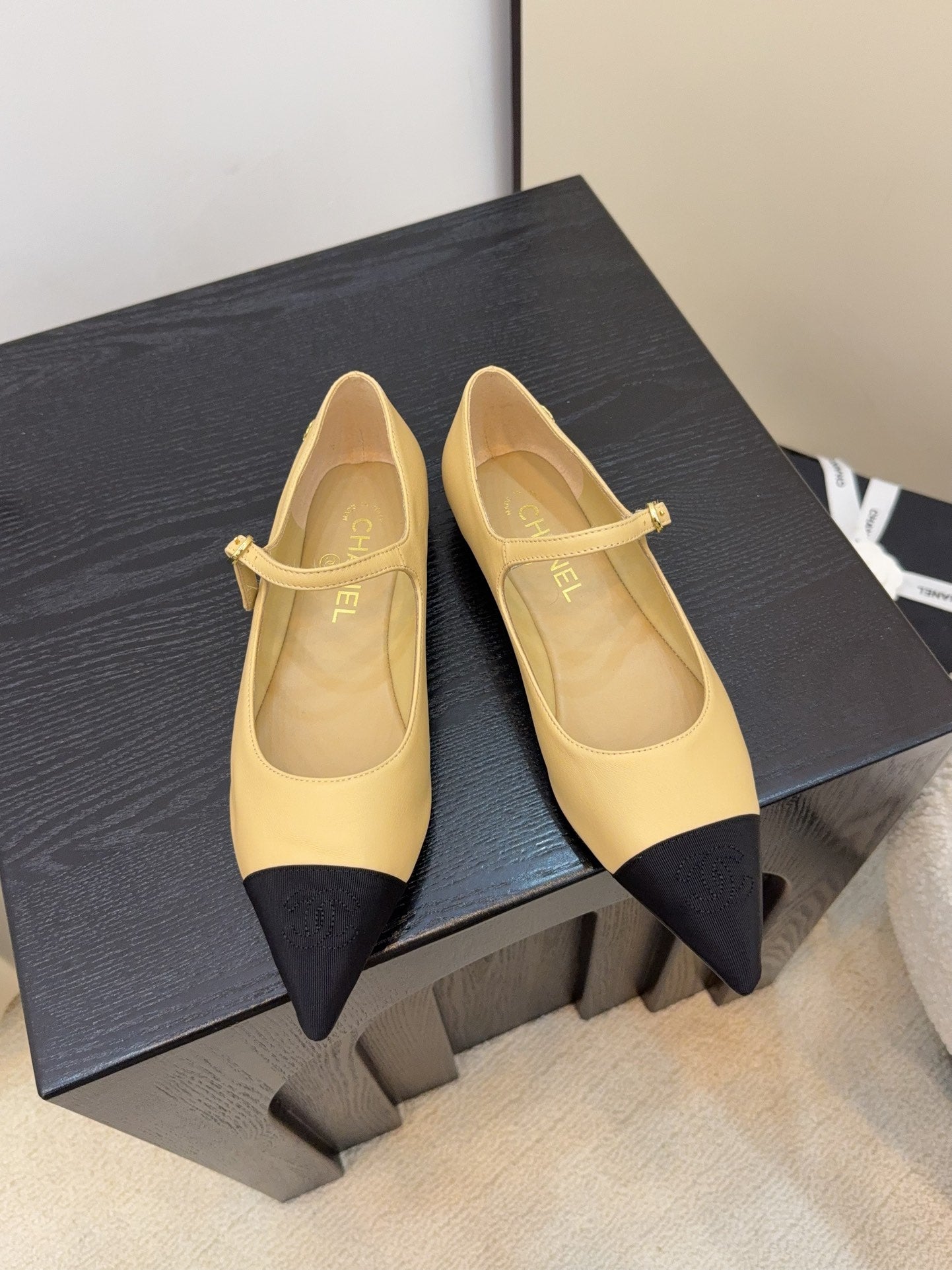 CD FW Mary Janes Yellow Lambskin & Grosgrain 505041