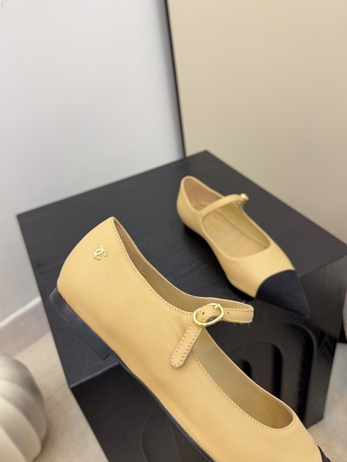 CD FW Mary Janes Yellow Lambskin & Grosgrain 505041