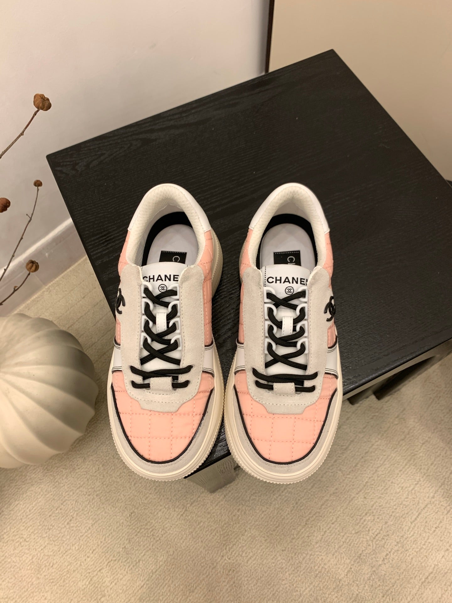 CC Alexander McQueen Sneakers Pink Gray Black Leather and Ceiling Fabric 537192